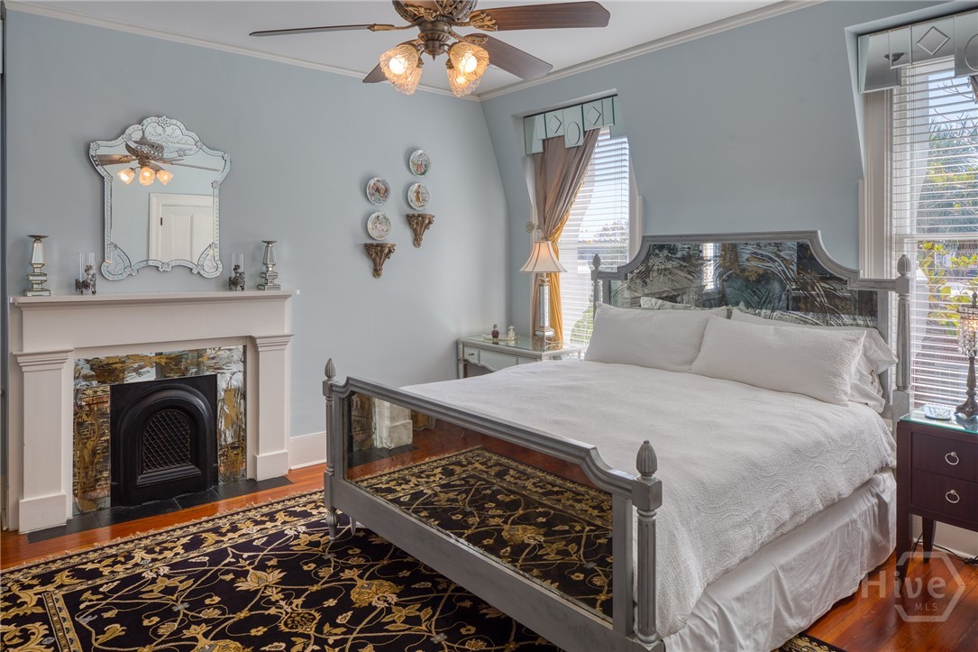 14 E Taylor Street, Savannah, GA, 31401