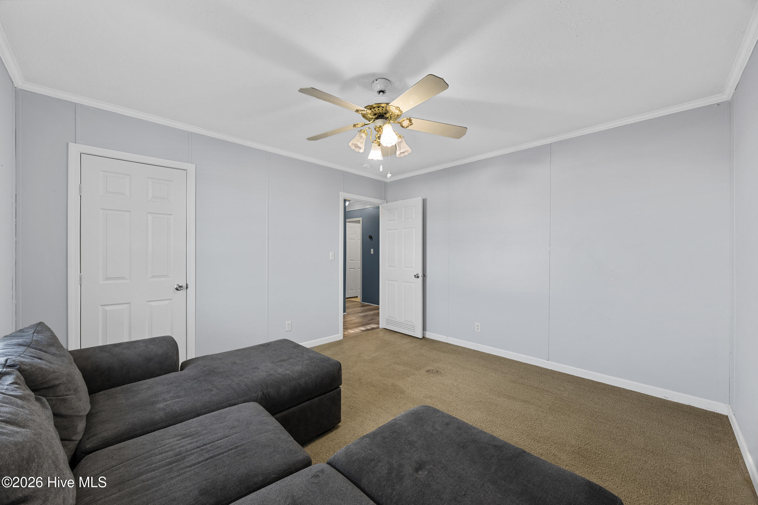 101 R & B Court, Chinquapin, NC 28521 – photo 19: 22_family room