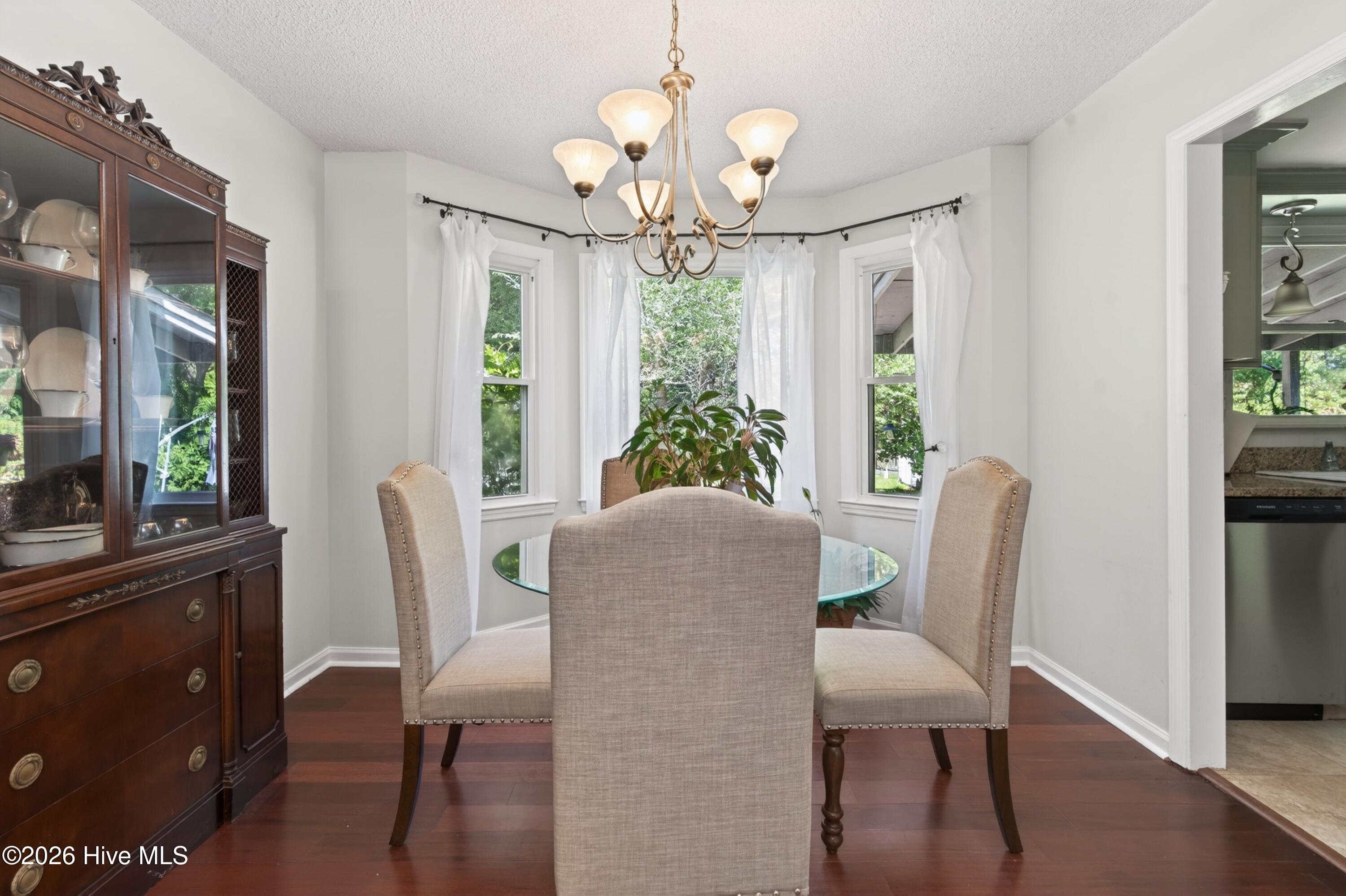 100569160 | Photo 13