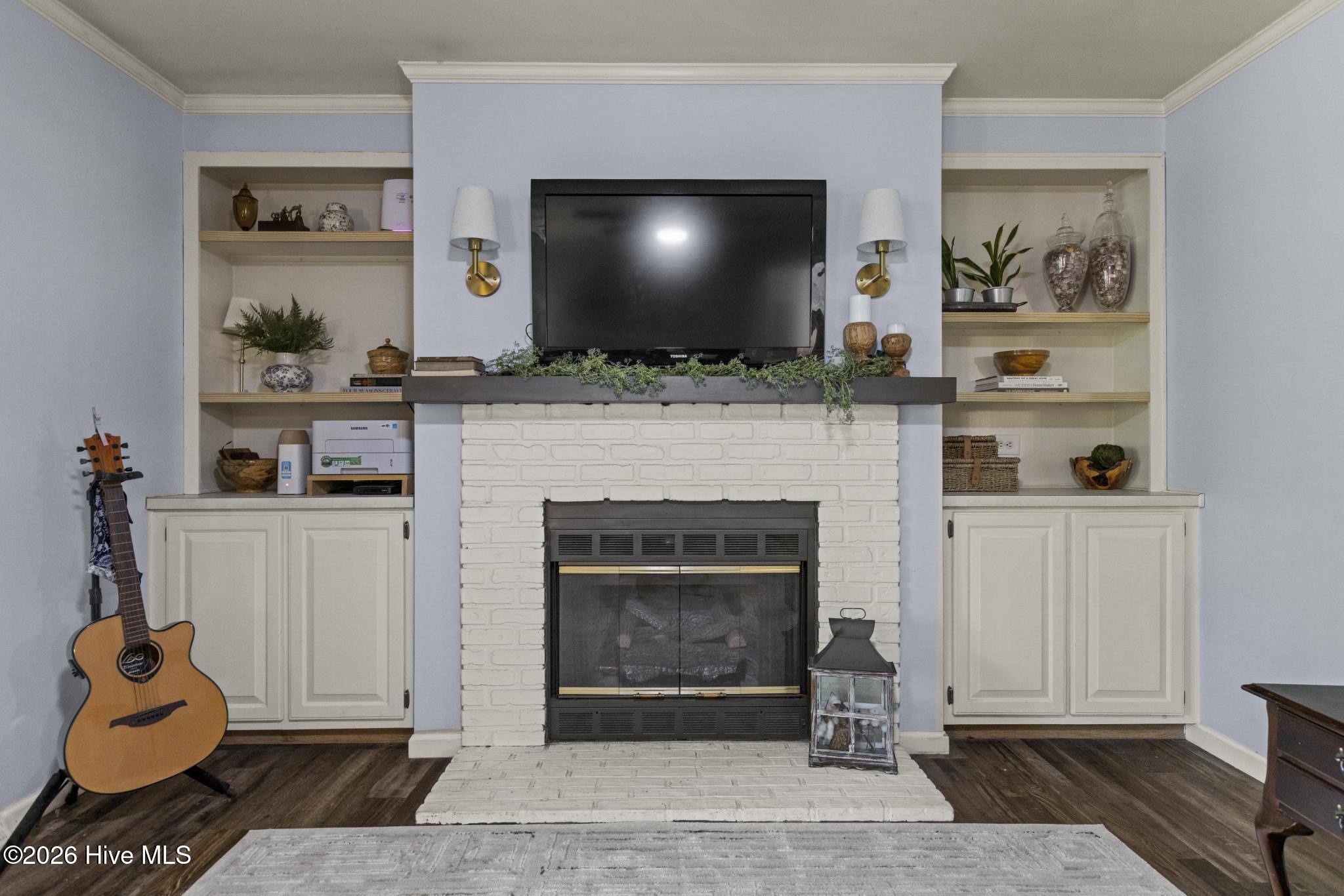 100569223 | Photo 32