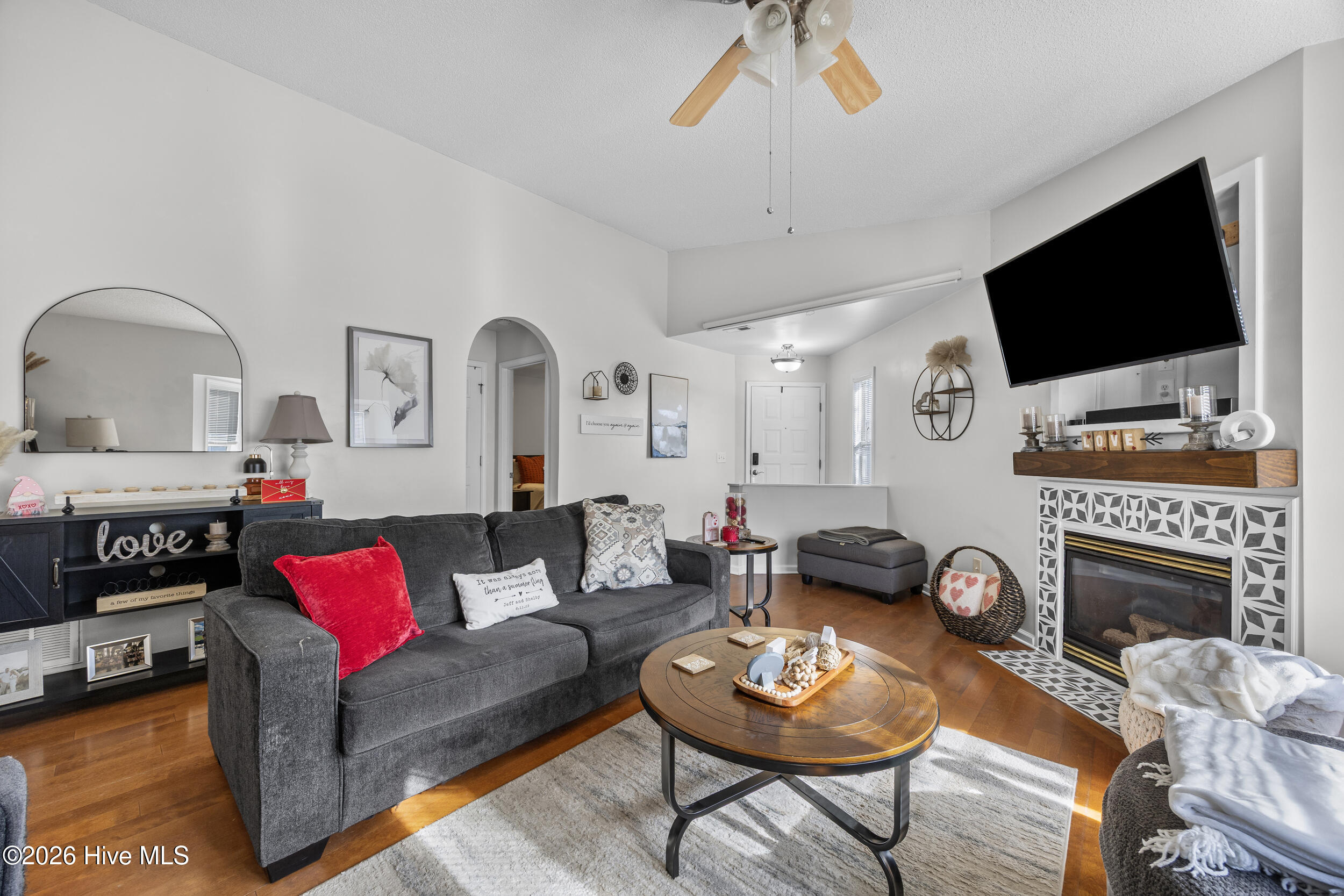 100552907 | Photo 10