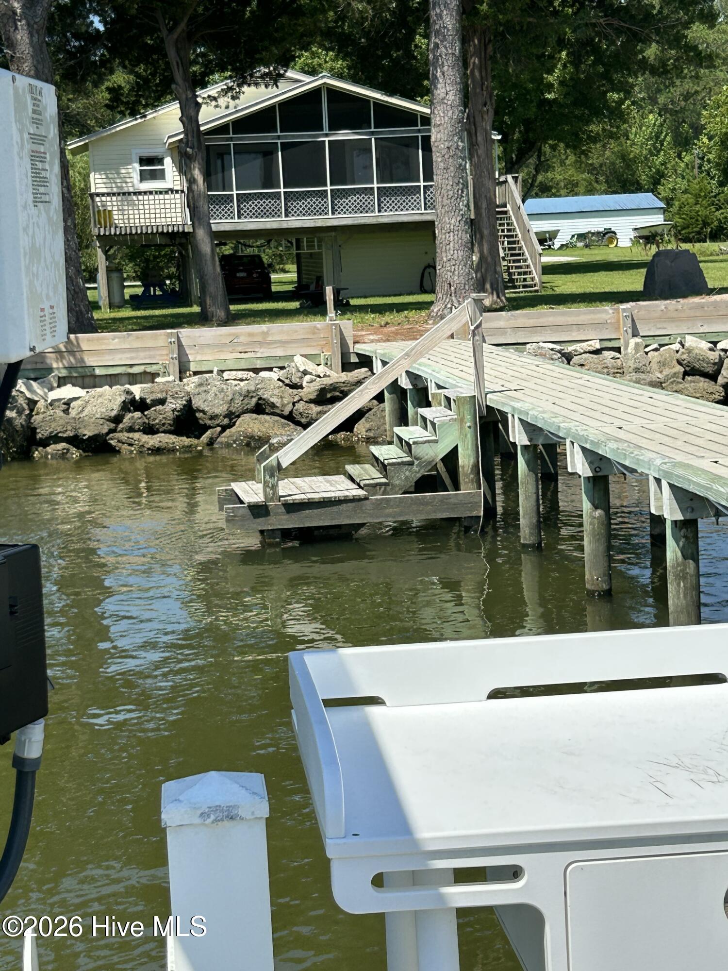 Exterior photo of 197 S River Drive, Beaufort, NC 28516. MLS: 100563565
