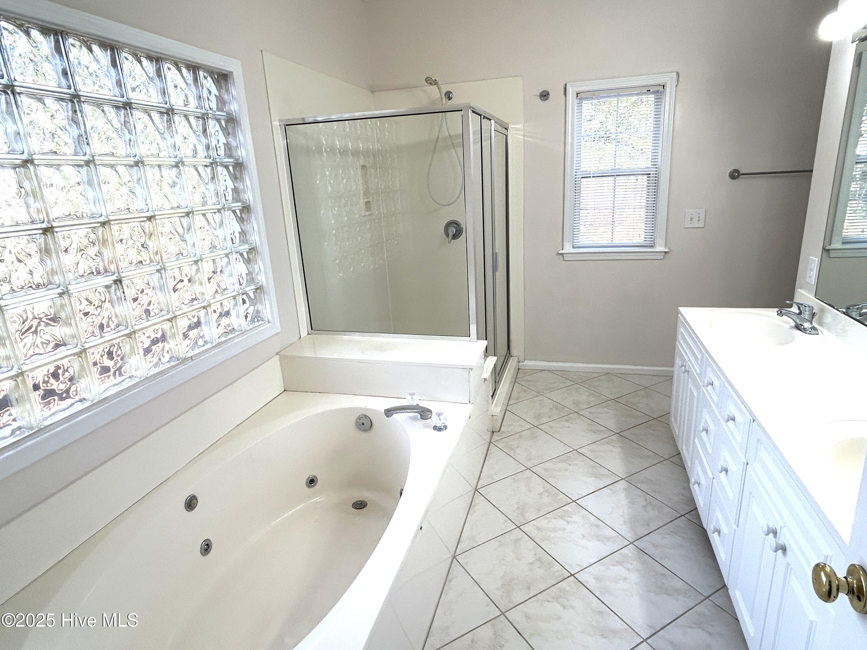 100546134 | Photo 10