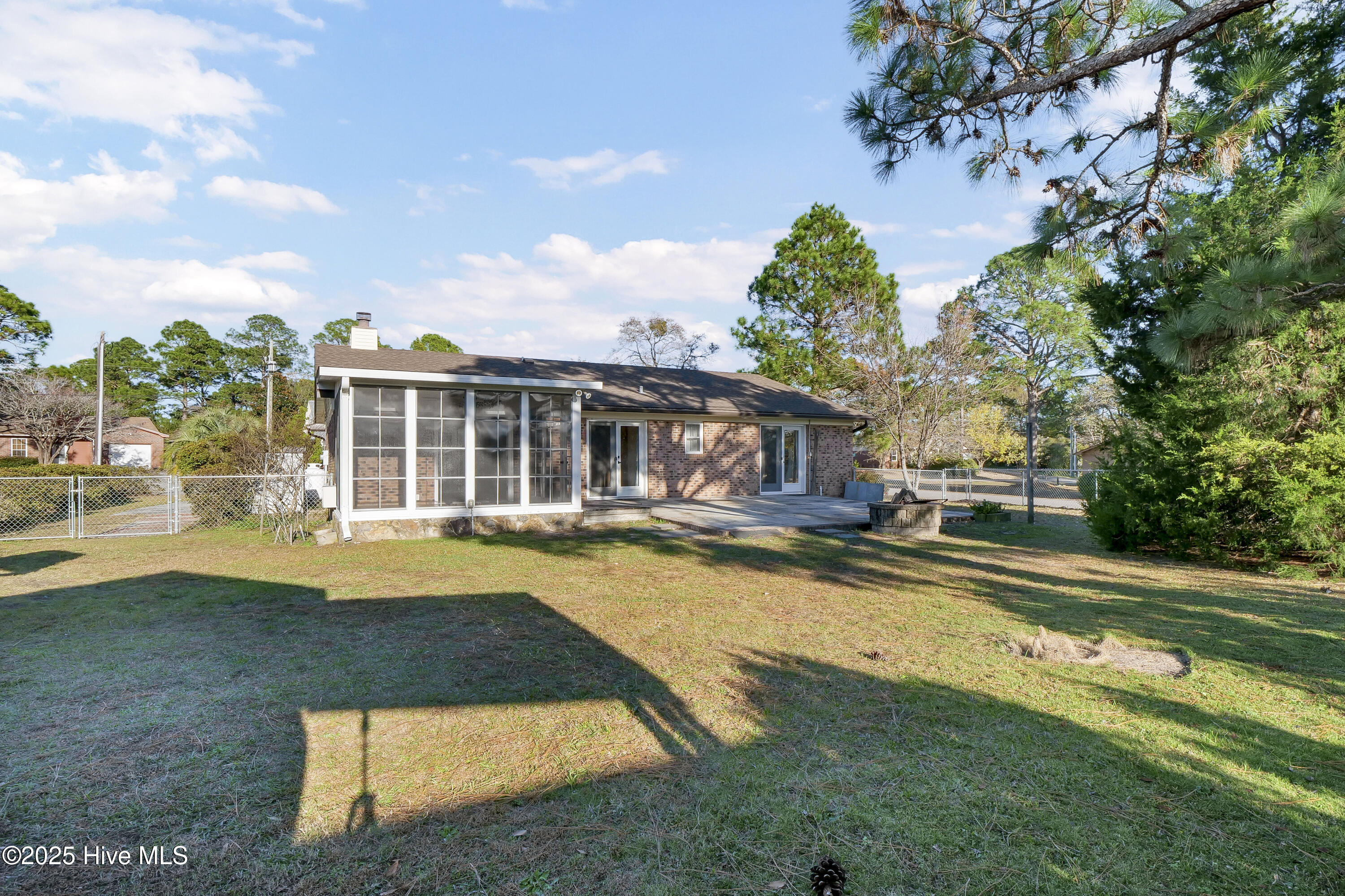 100543465 | Photo 26