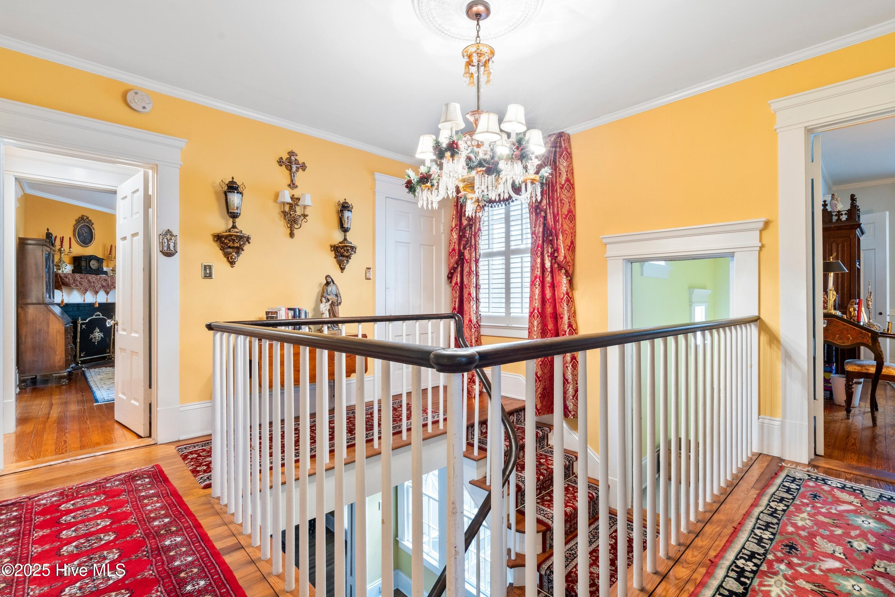 100553658 | Photo 34