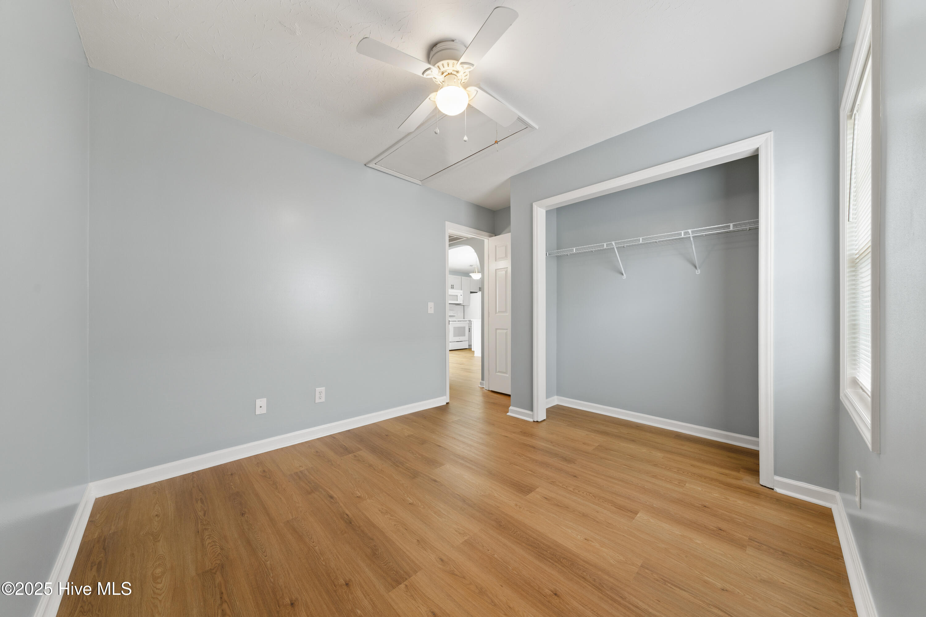 100531381 | Photo 18