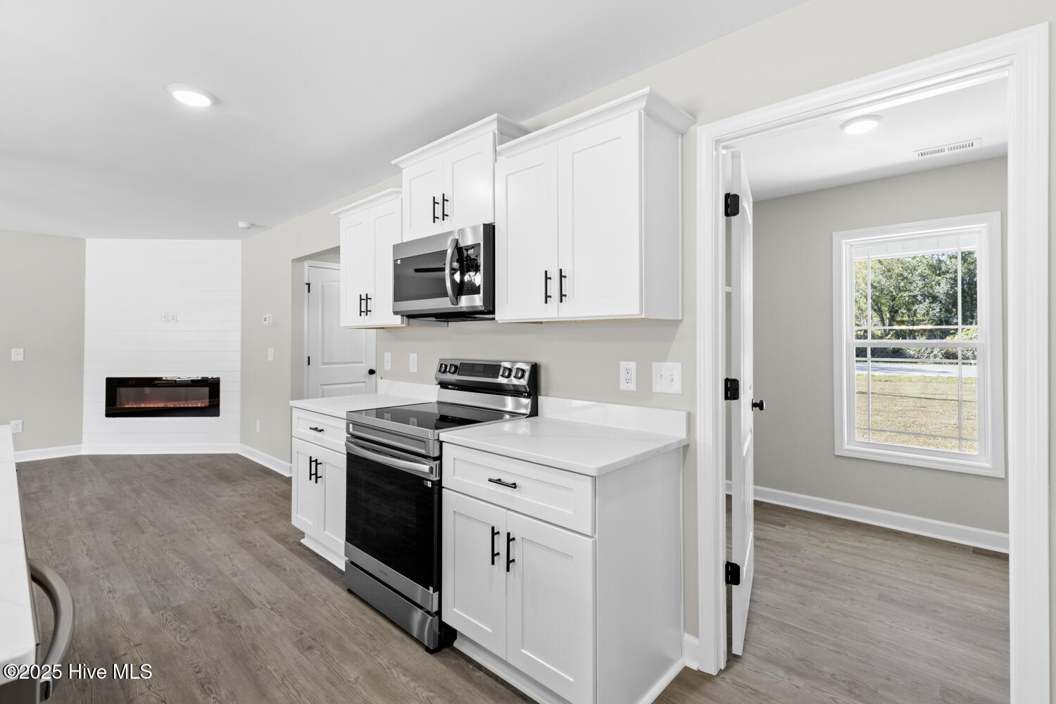 100539623 | Photo 13