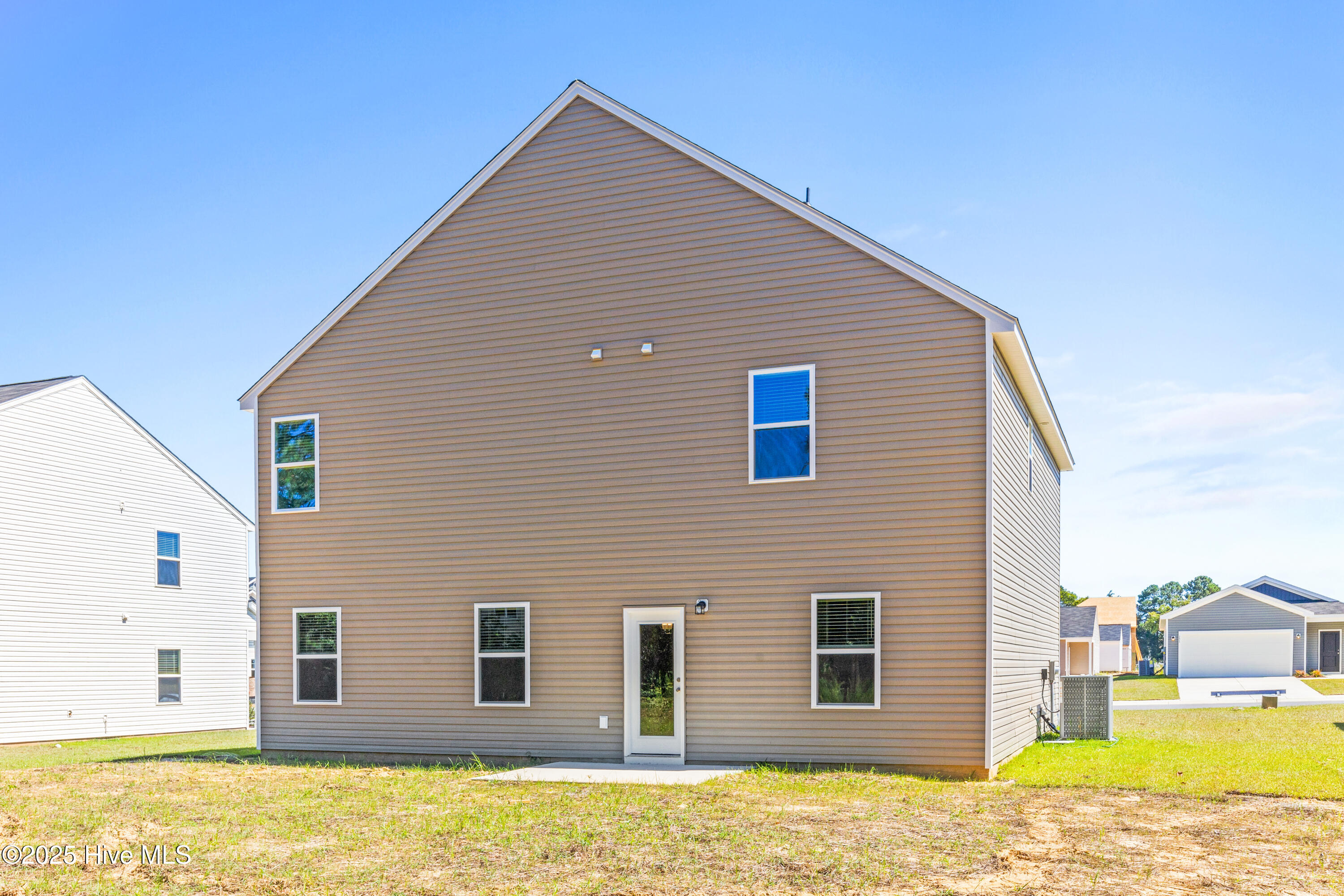 100515101 | Photo 33