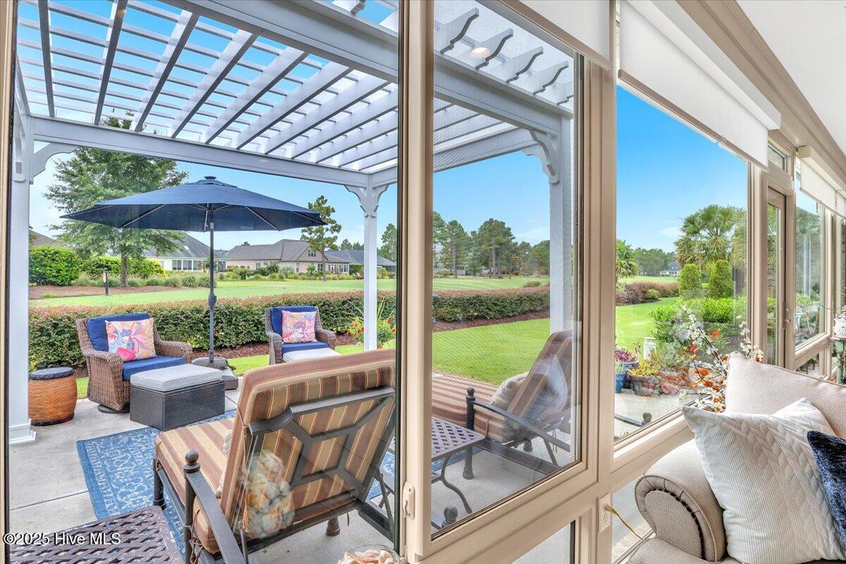 100527091 | Photo 50