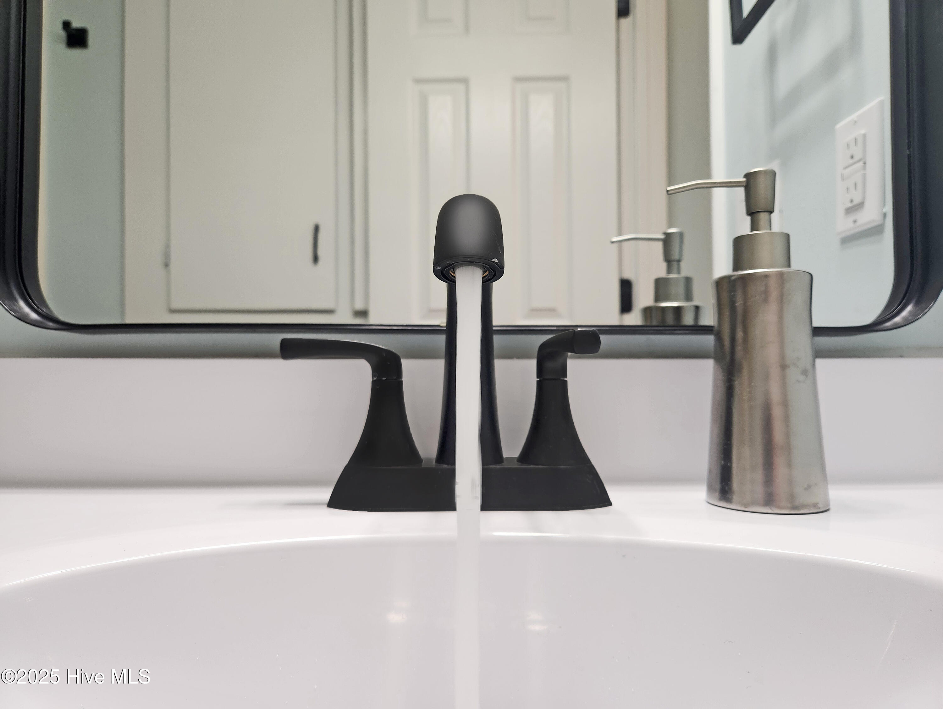 100545586 | Photo 25