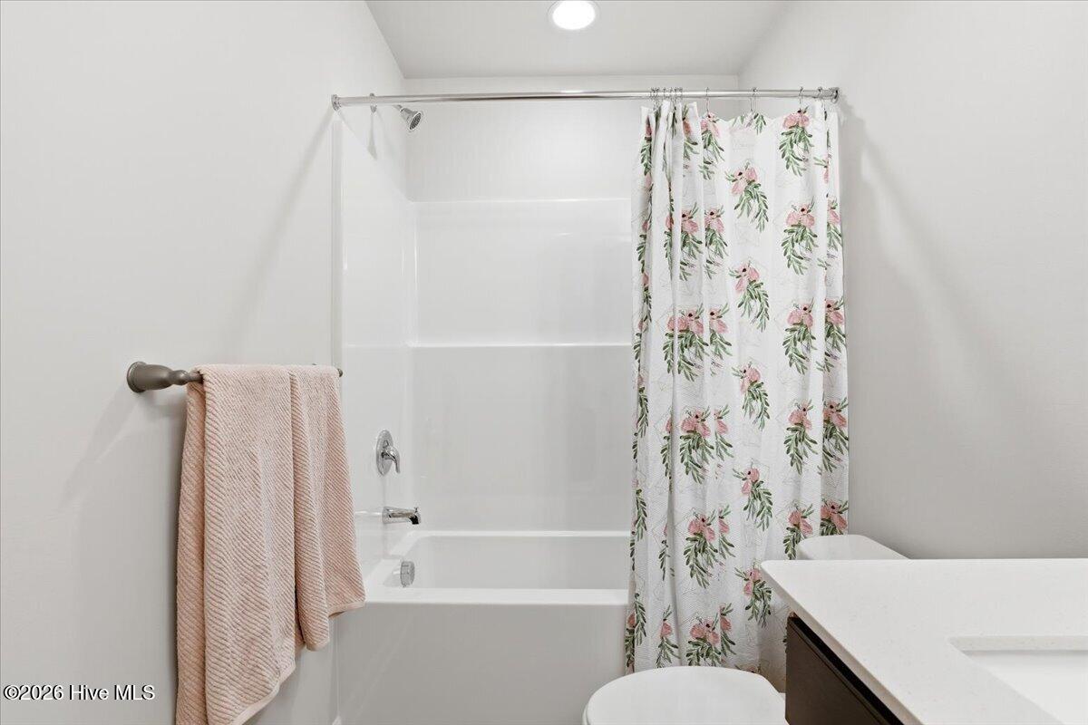 16-3700 Josiah Ct-16