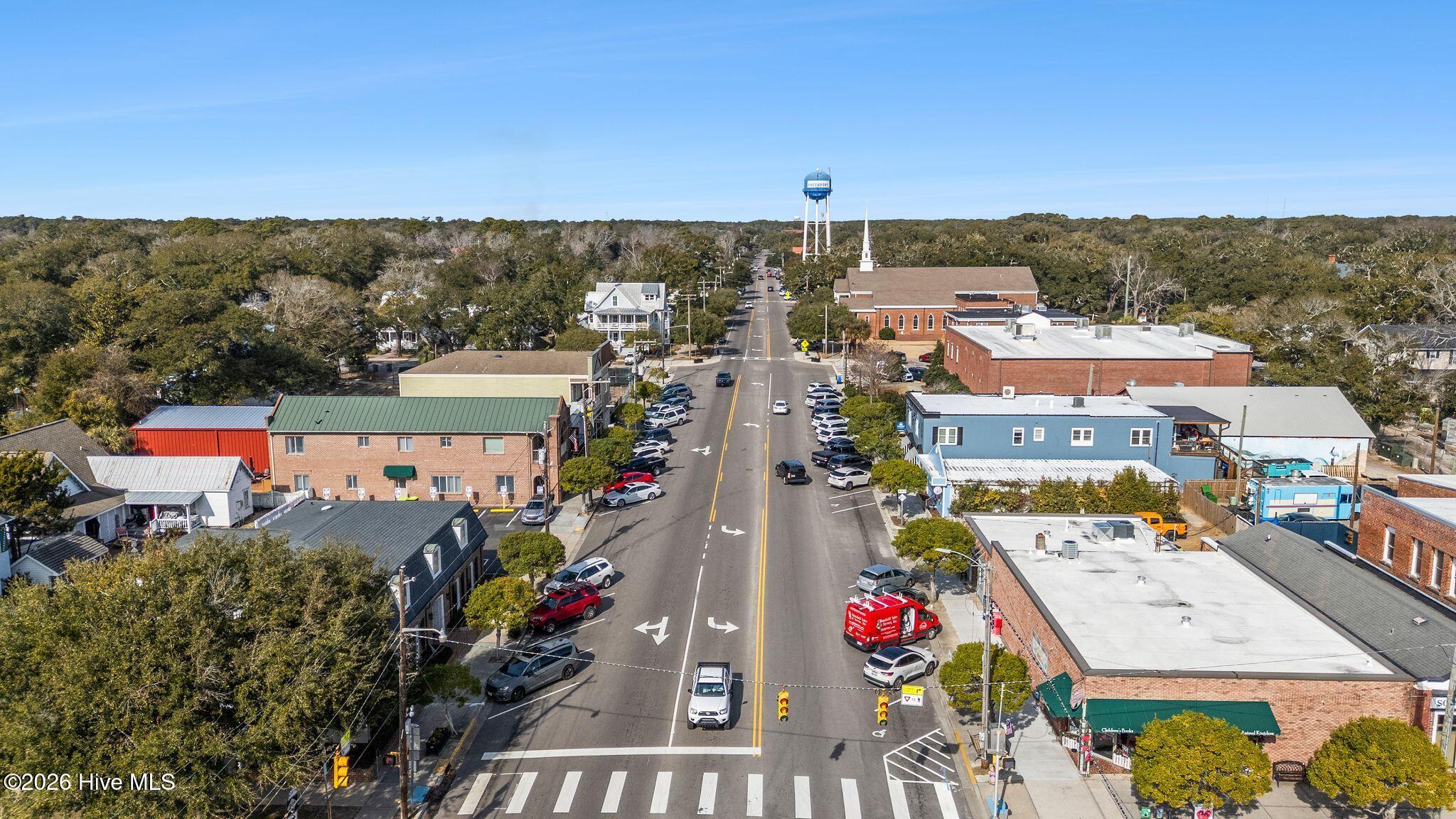 100550657 | Photo 41