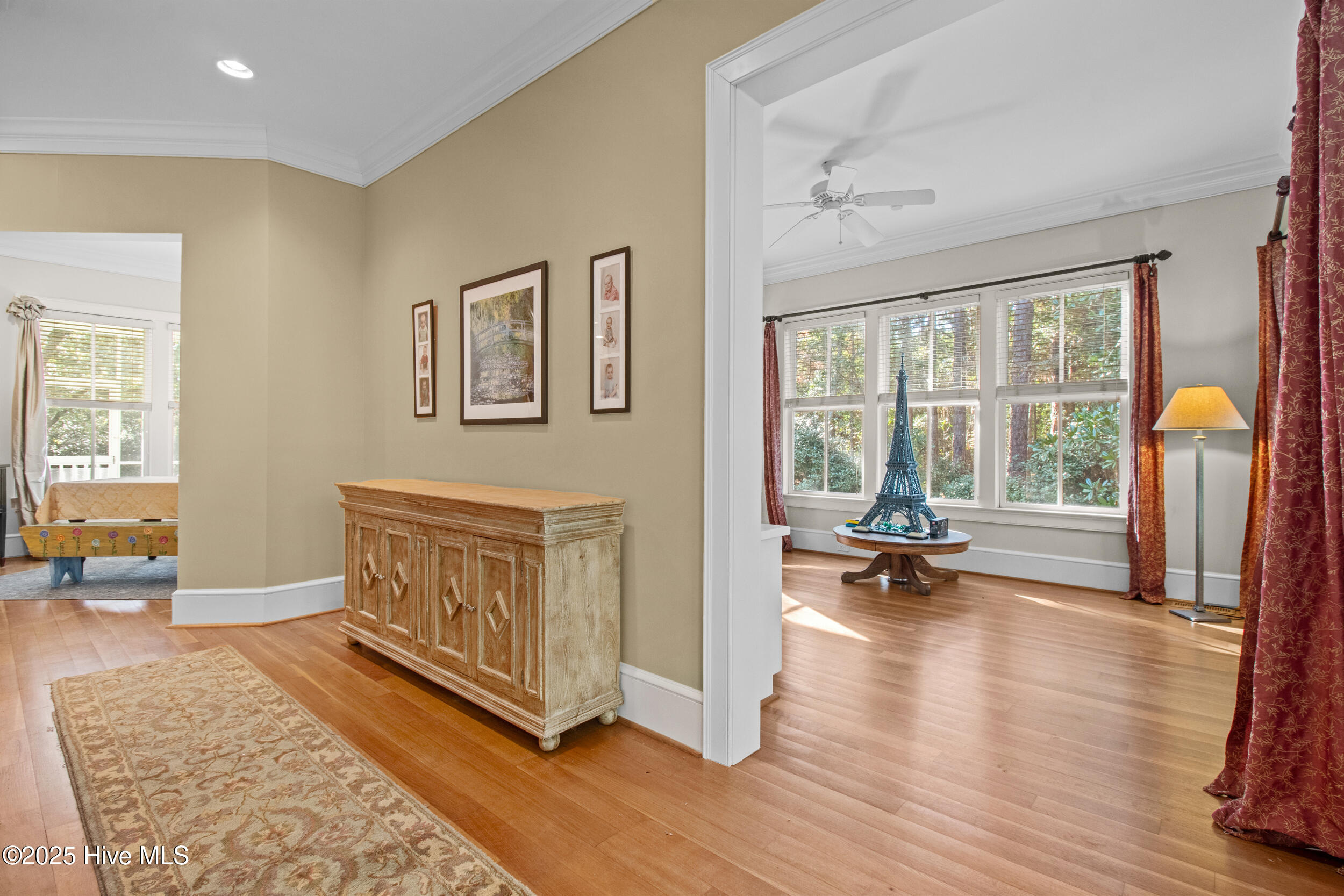 100540222 | Photo 14