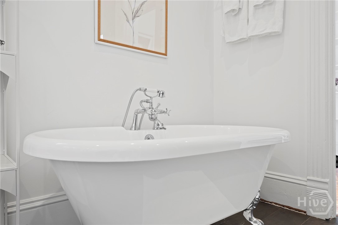 415 Whitaker Street, Savannah, GA, 31401