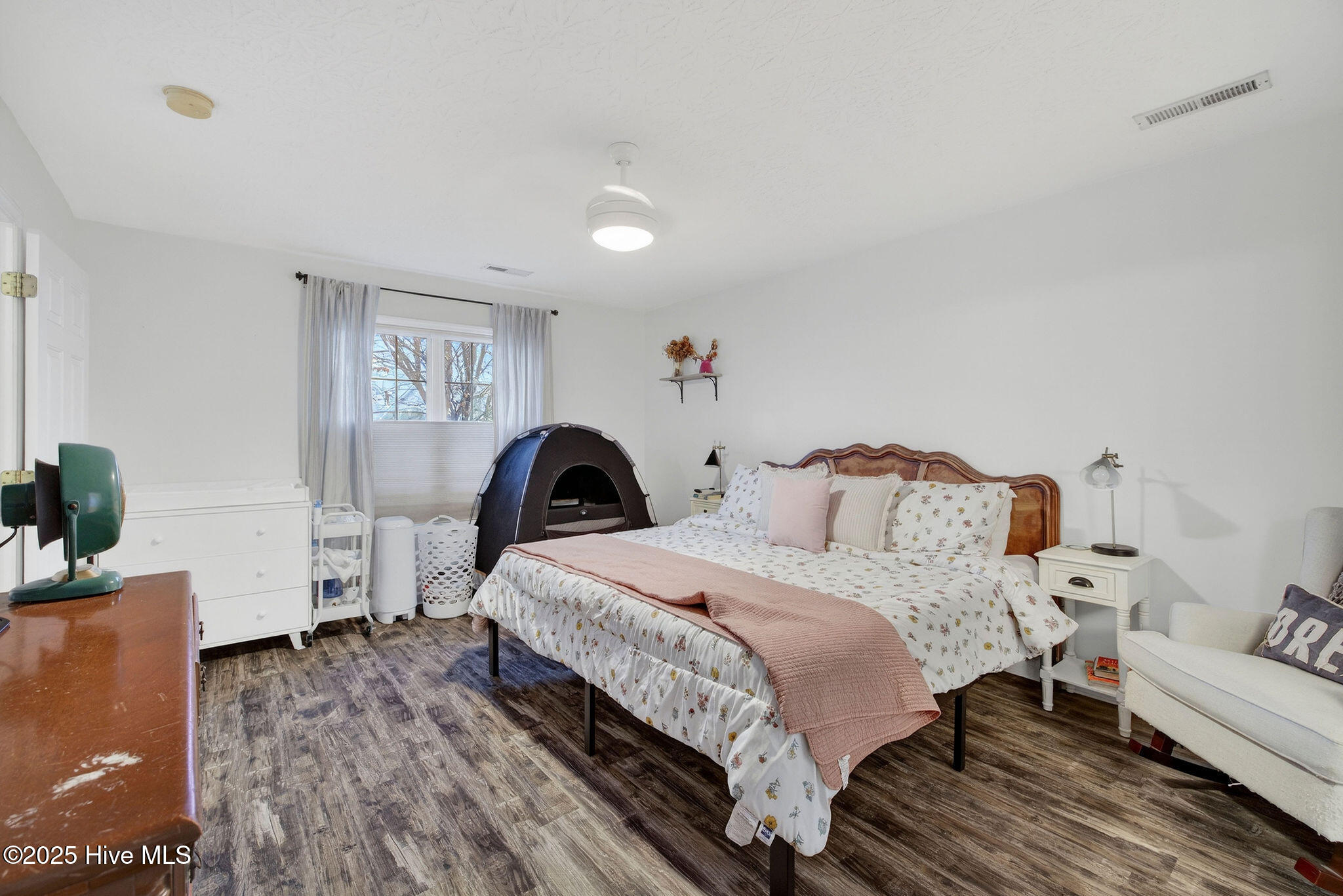 100543269 | Photo 18