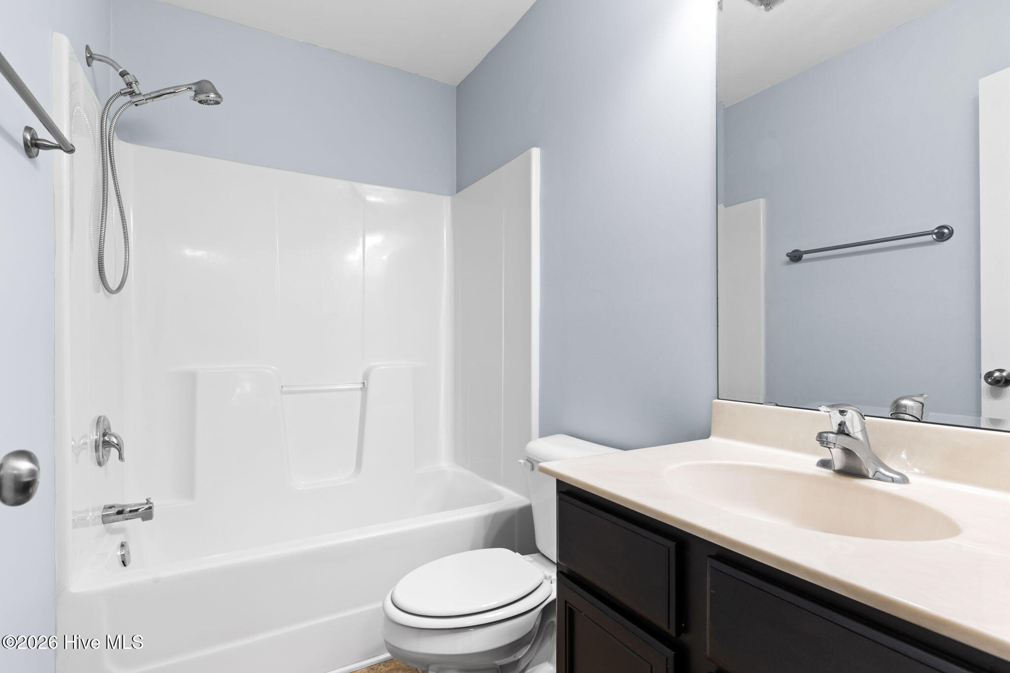 100548776 | Photo 35