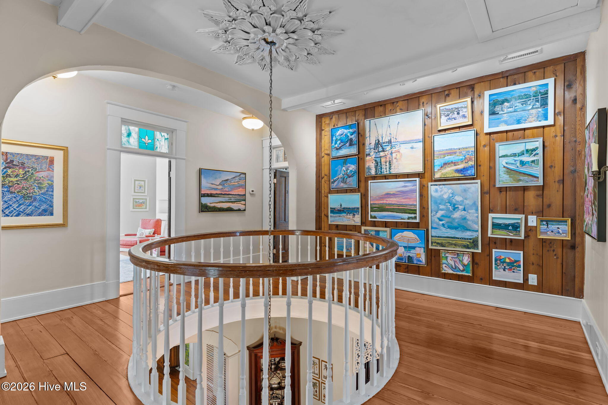 100562122 | Photo 37