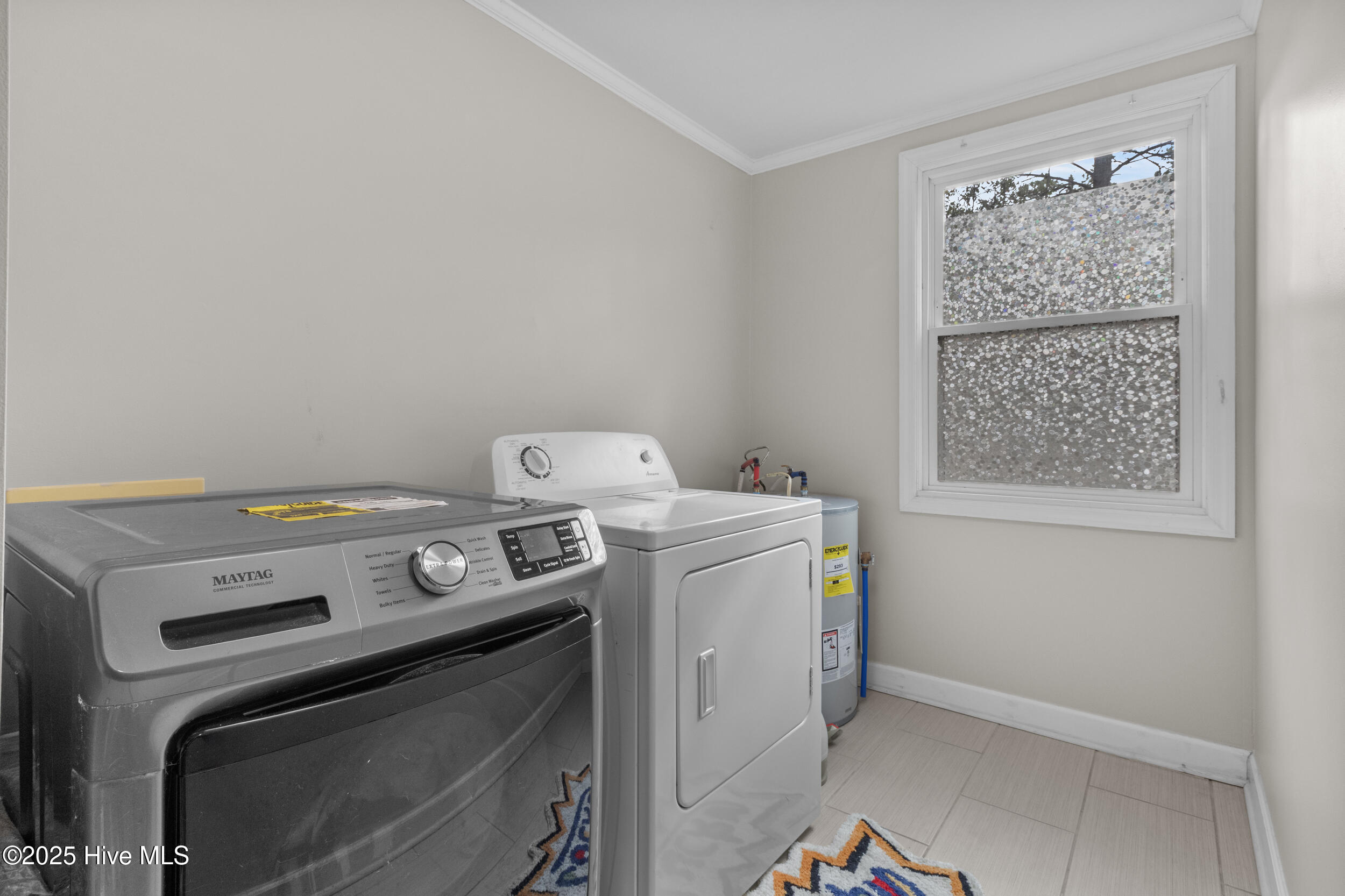 100520819 | Photo 26