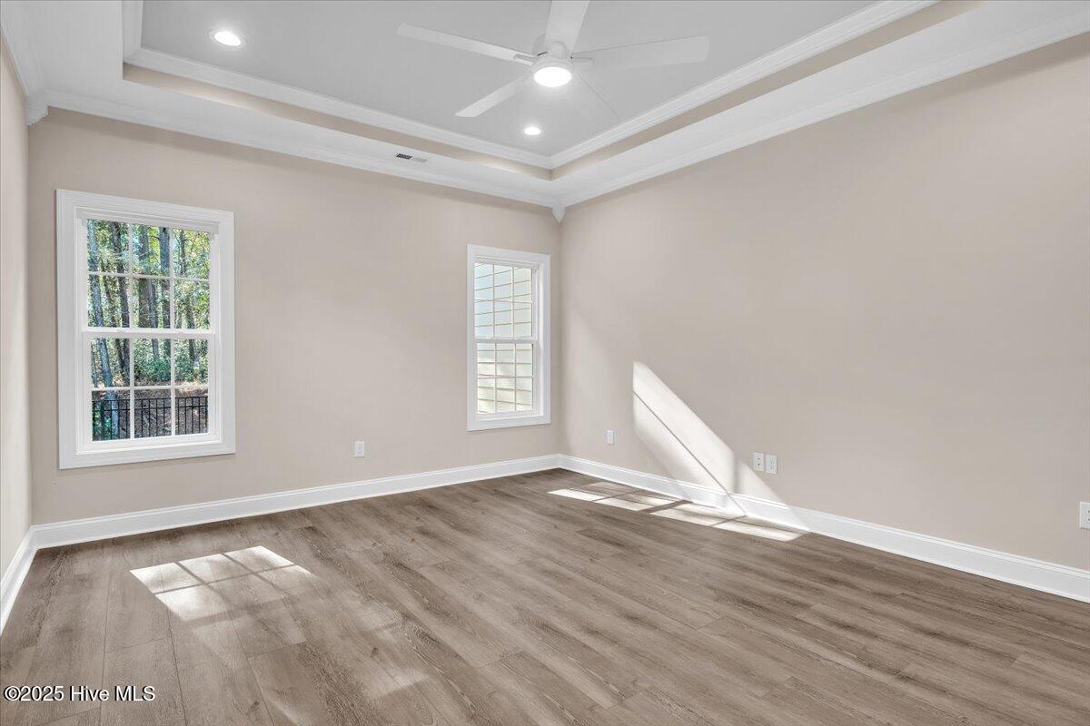 100505853 | Photo 40