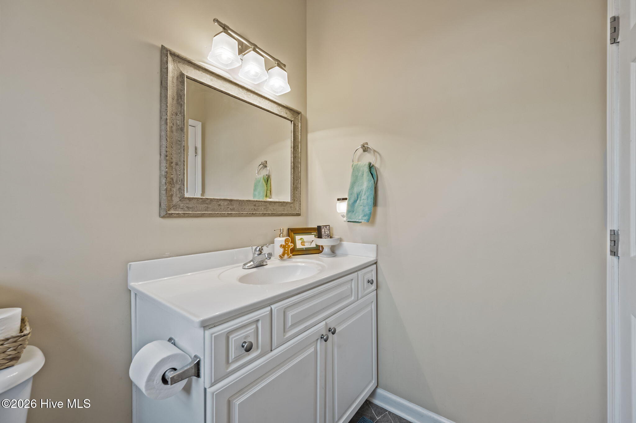 100547429 | Photo 14