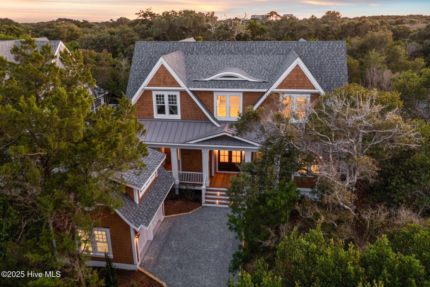 100401243 | Photo 85