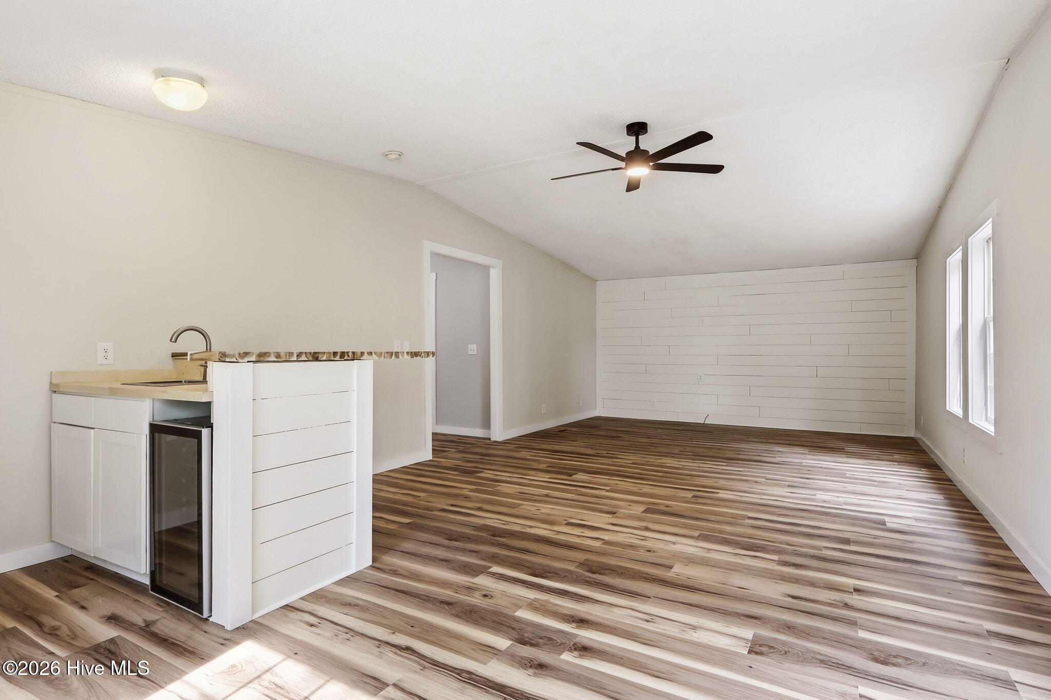 110 Southwest Drive,Newport