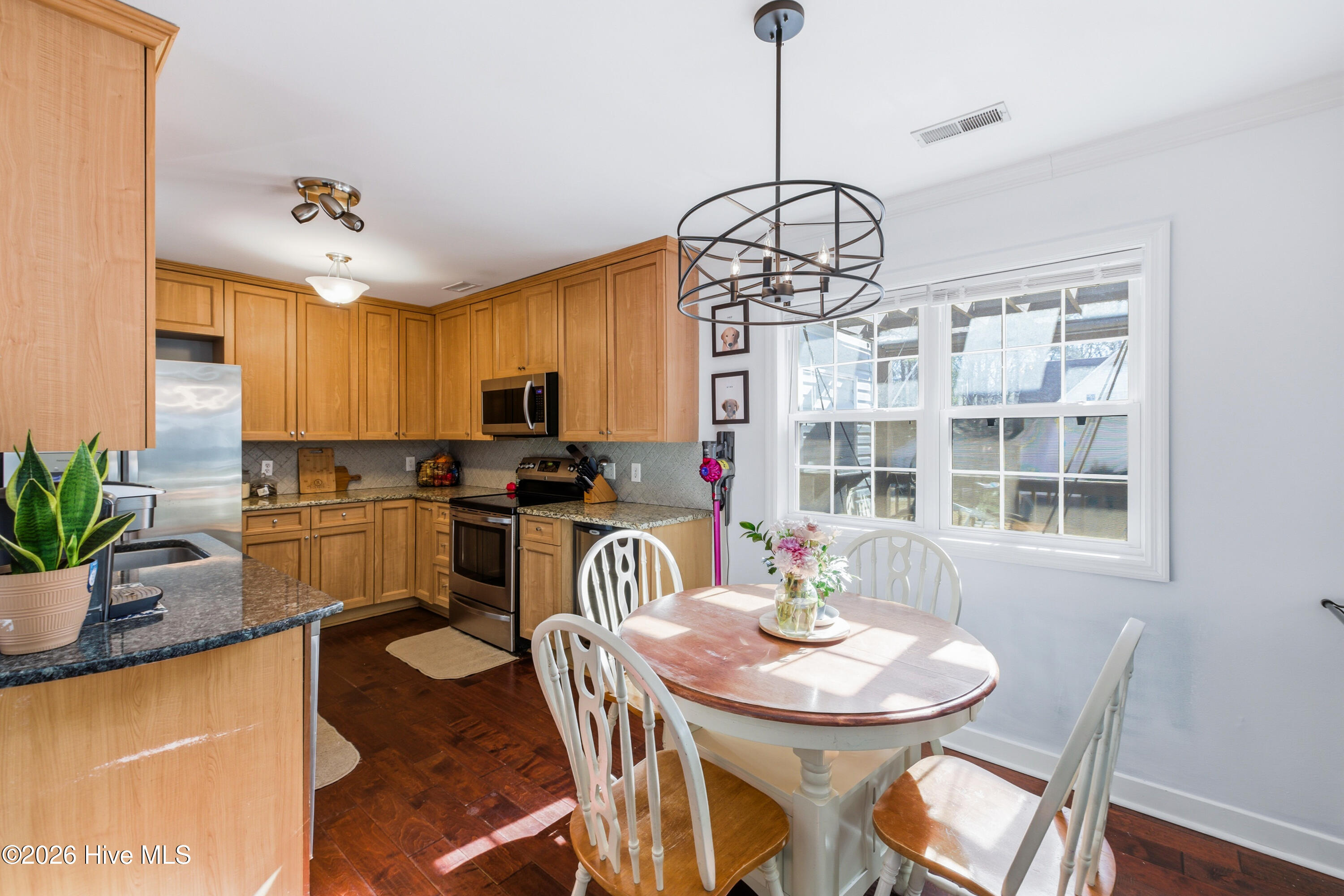 100555123 | Photo 14