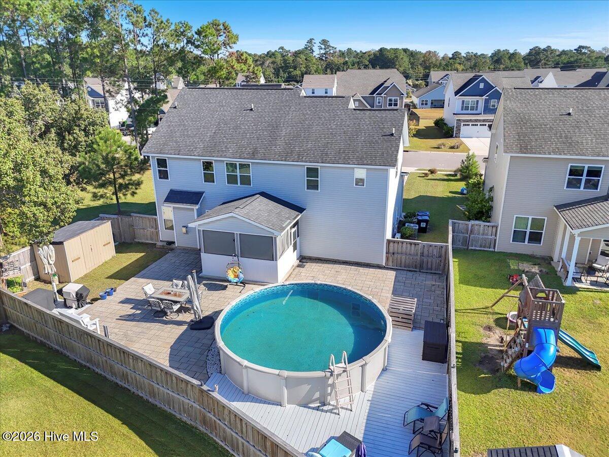 100552742 | Photo 22