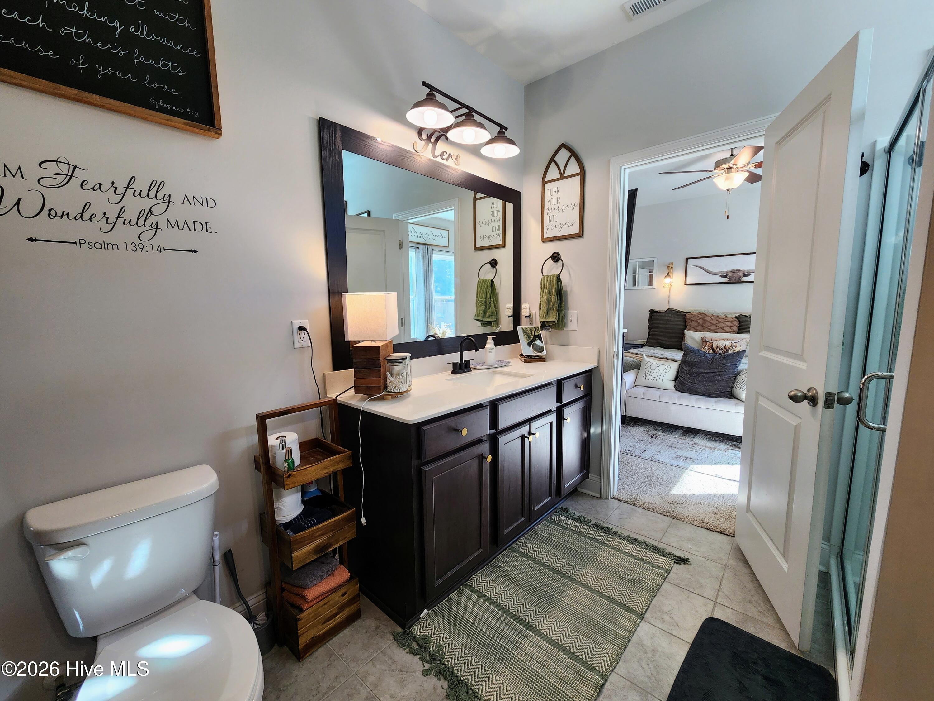 100549443 | Photo 20