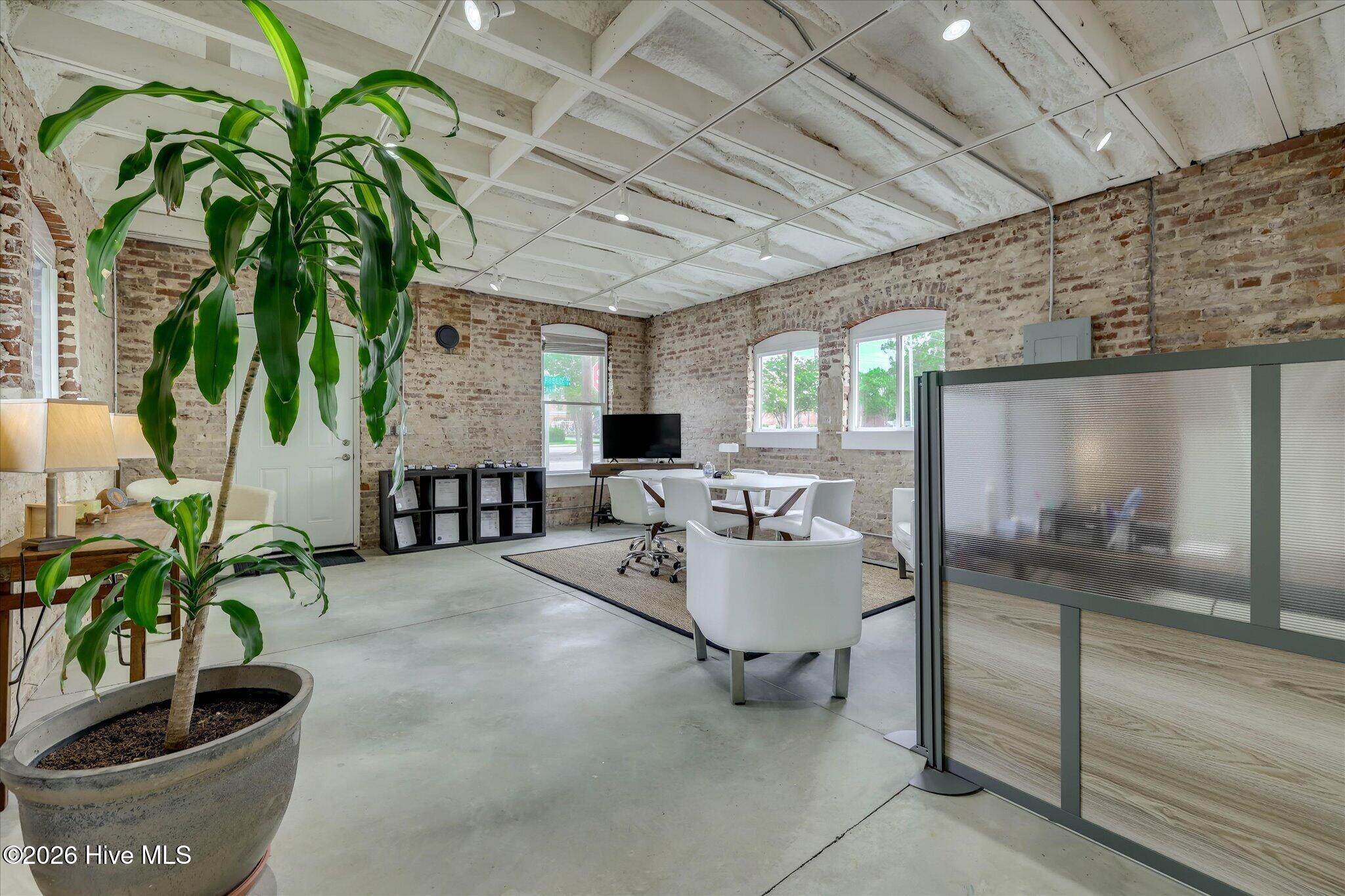 144 Fairfield office