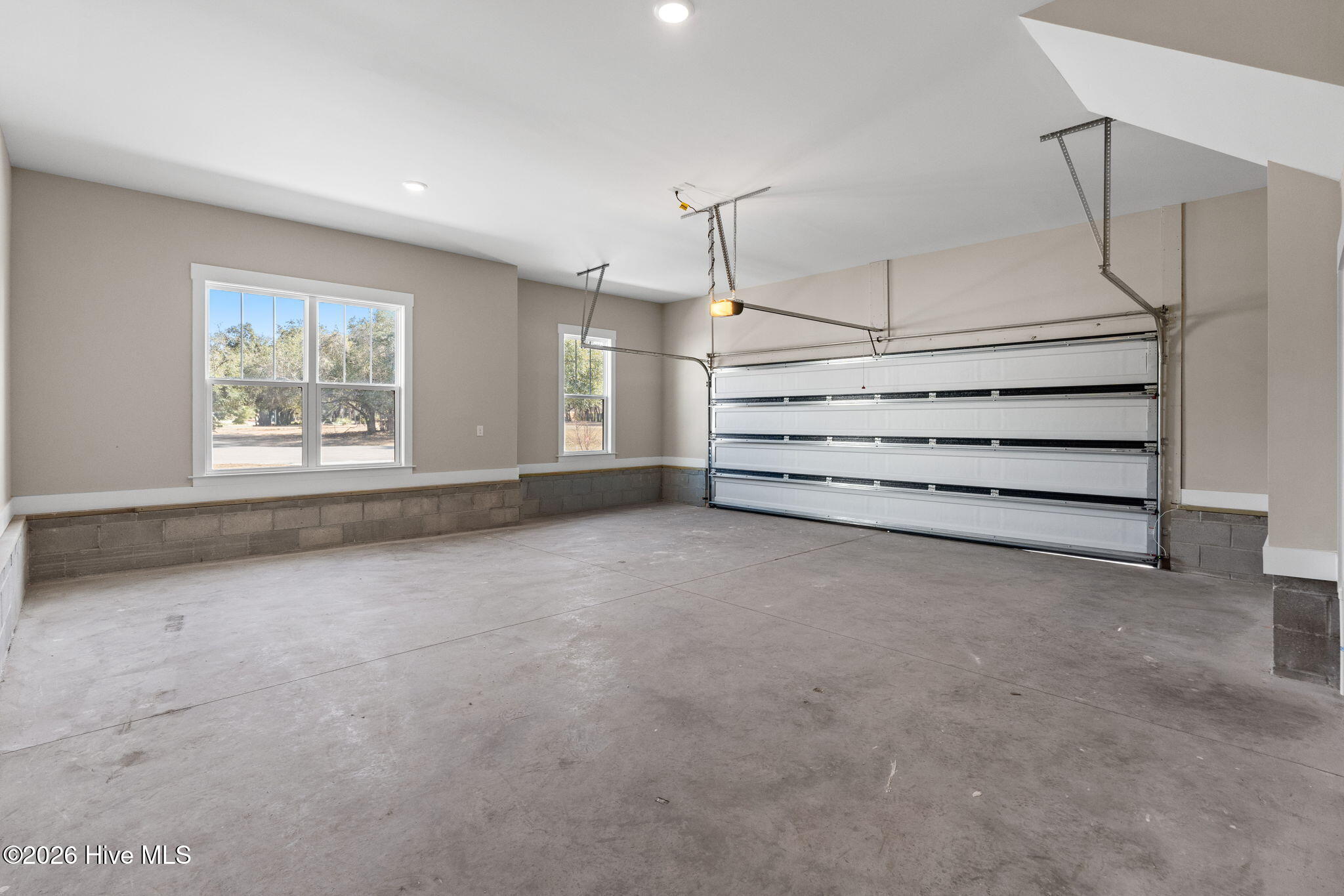 100537581 | Photo 45