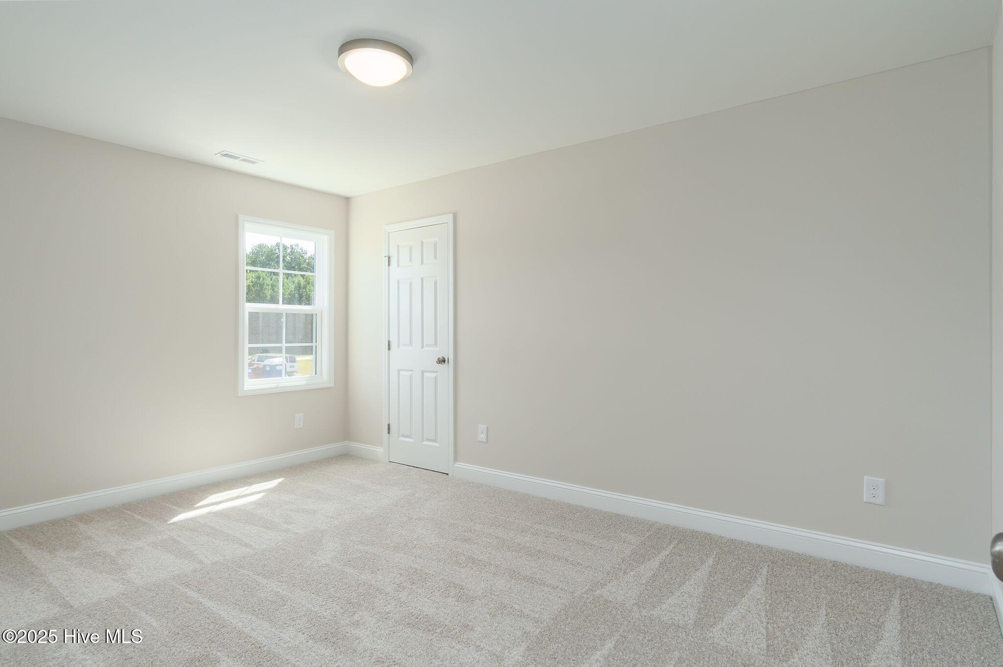 100496032 | Photo 36