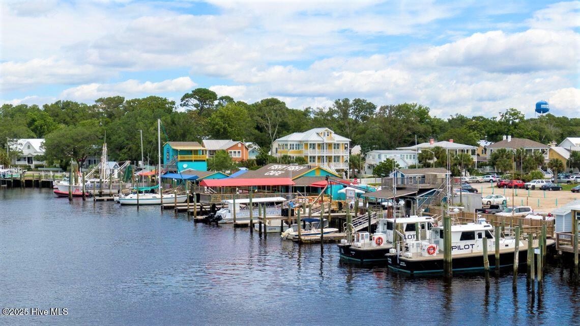 100538437 | Photo 56