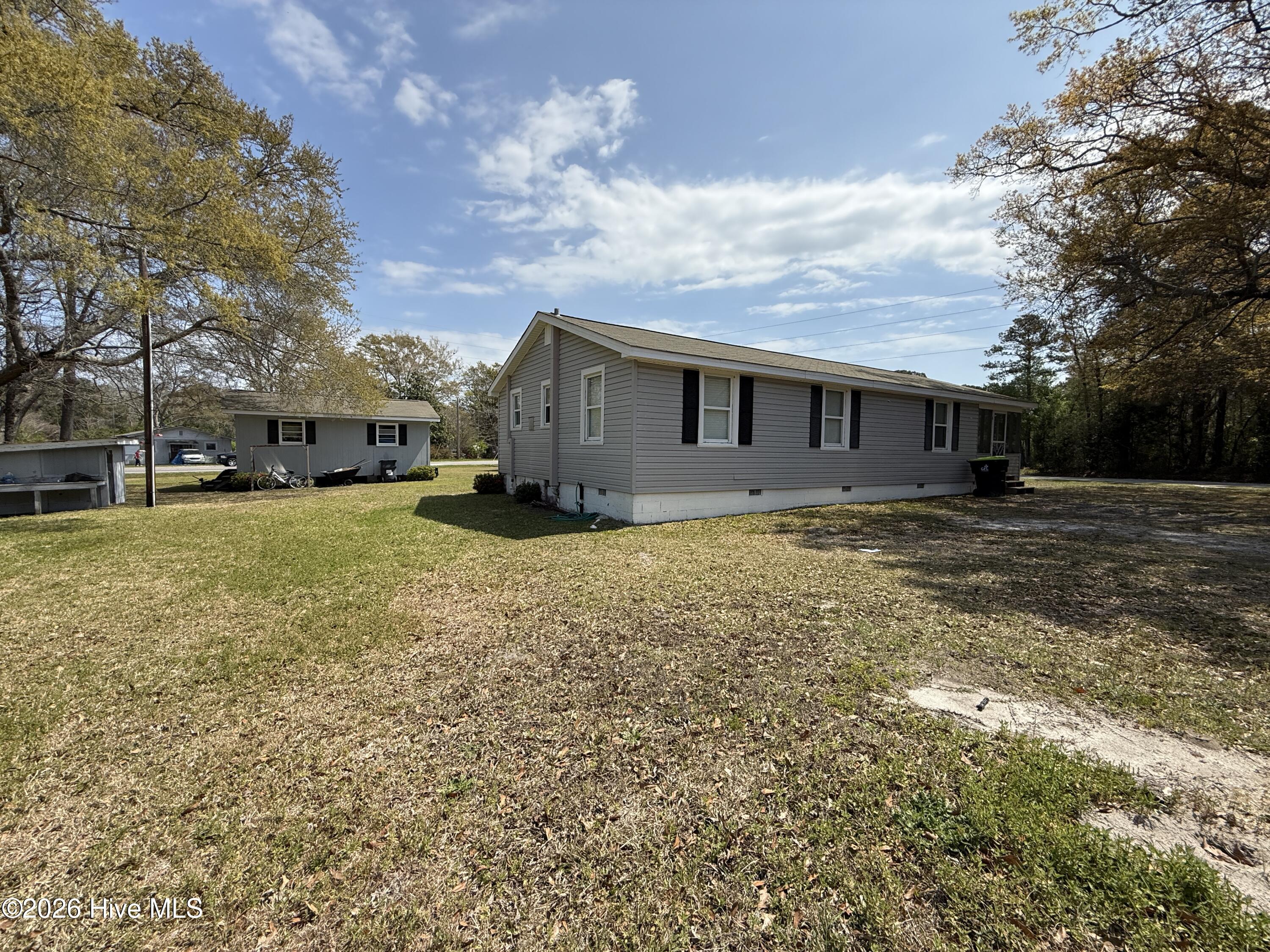 100564685 | Photo 14