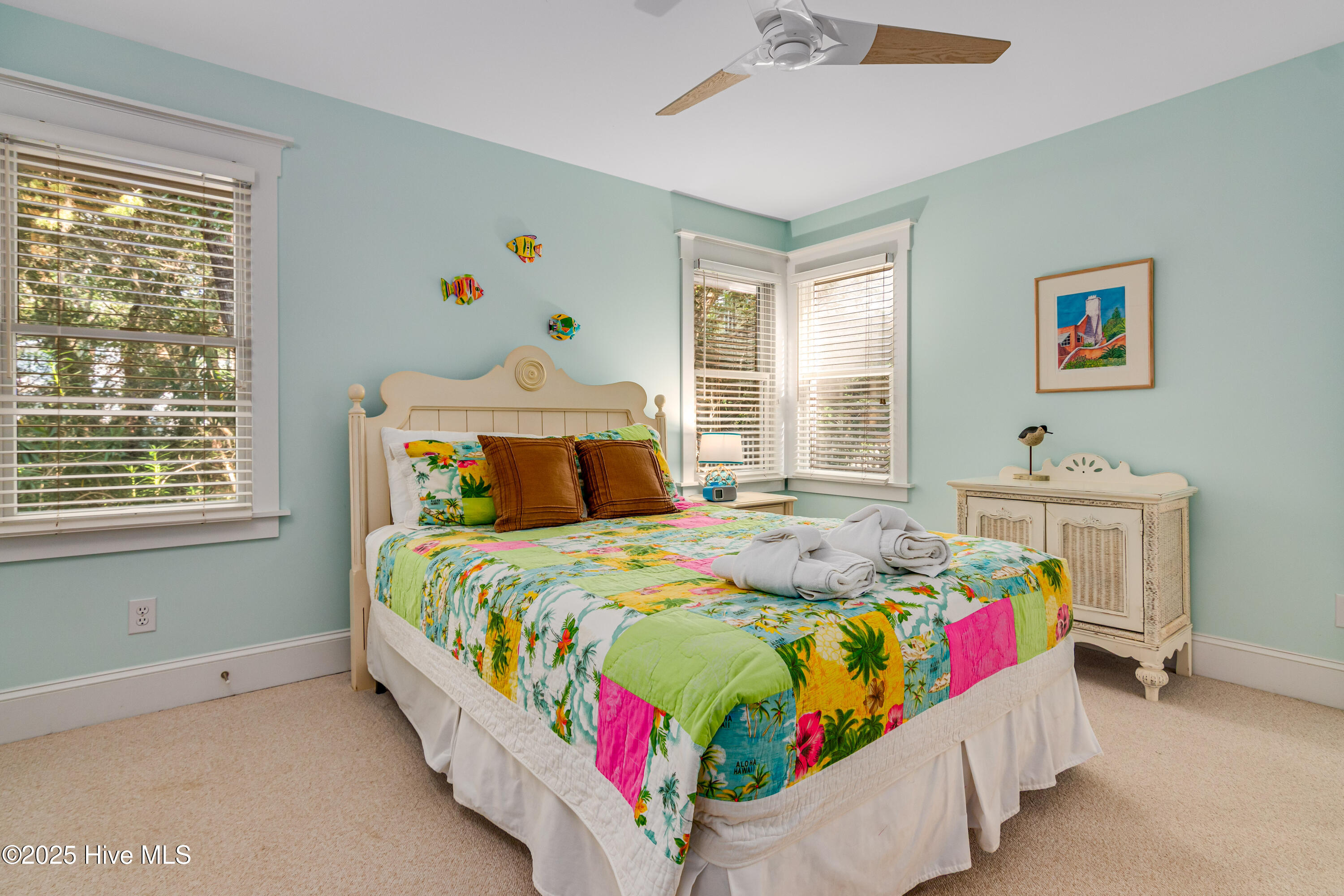 100510045 | Photo 28