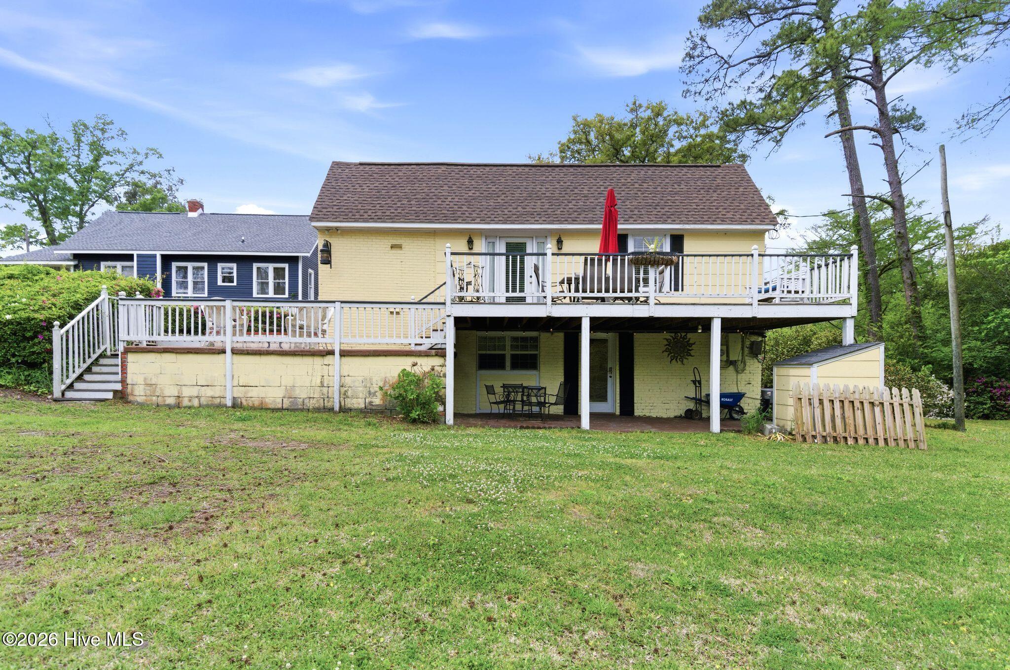 100565757 | Photo 43