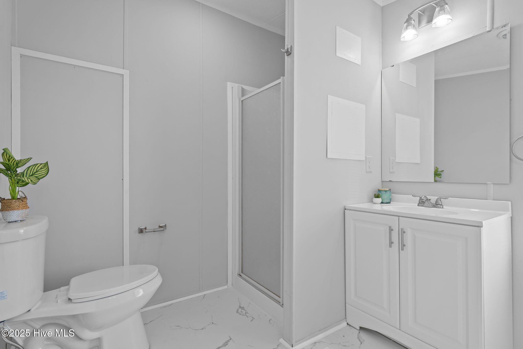 100536867 | Photo 25