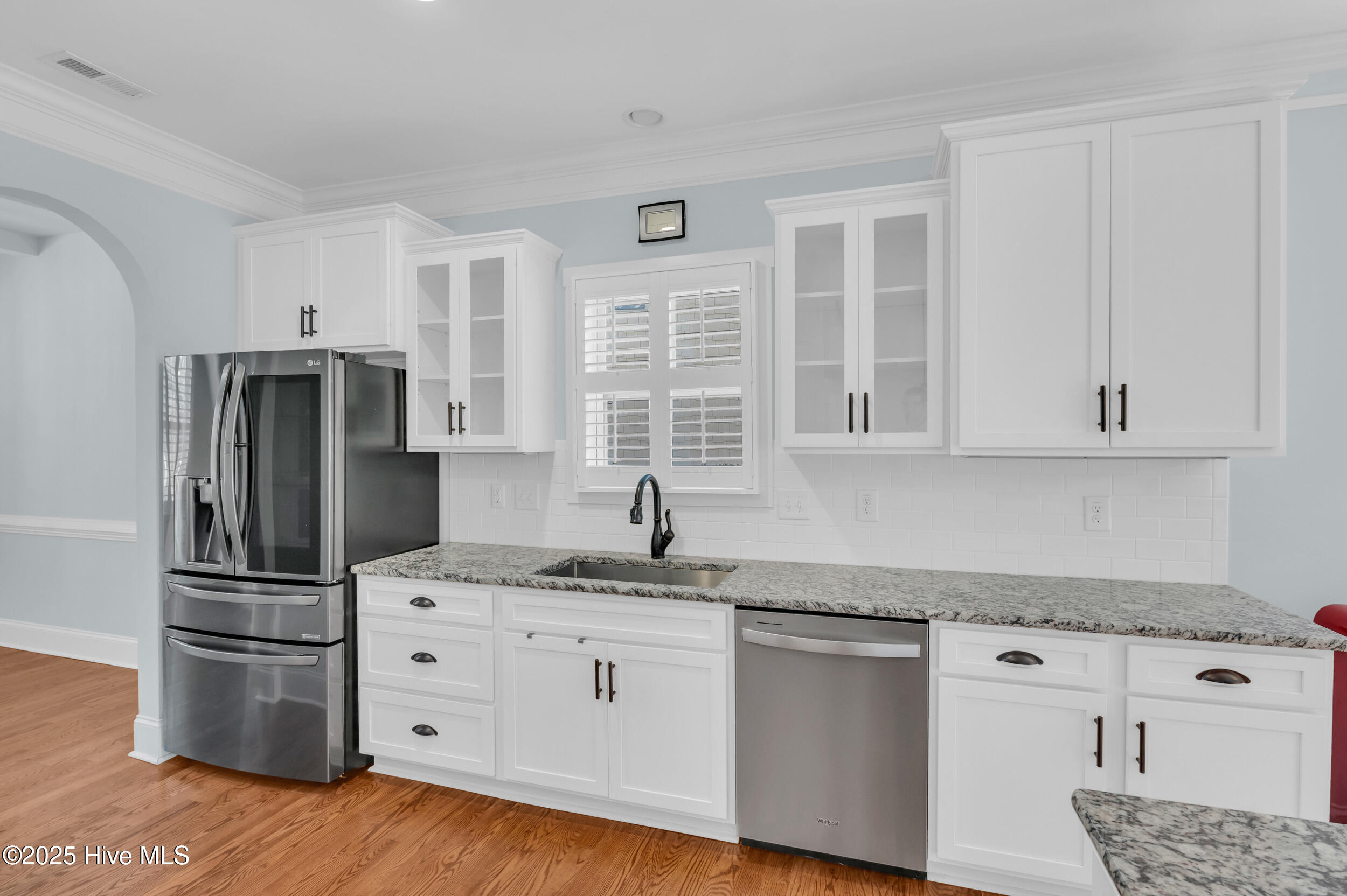 100540698 | Photo 20