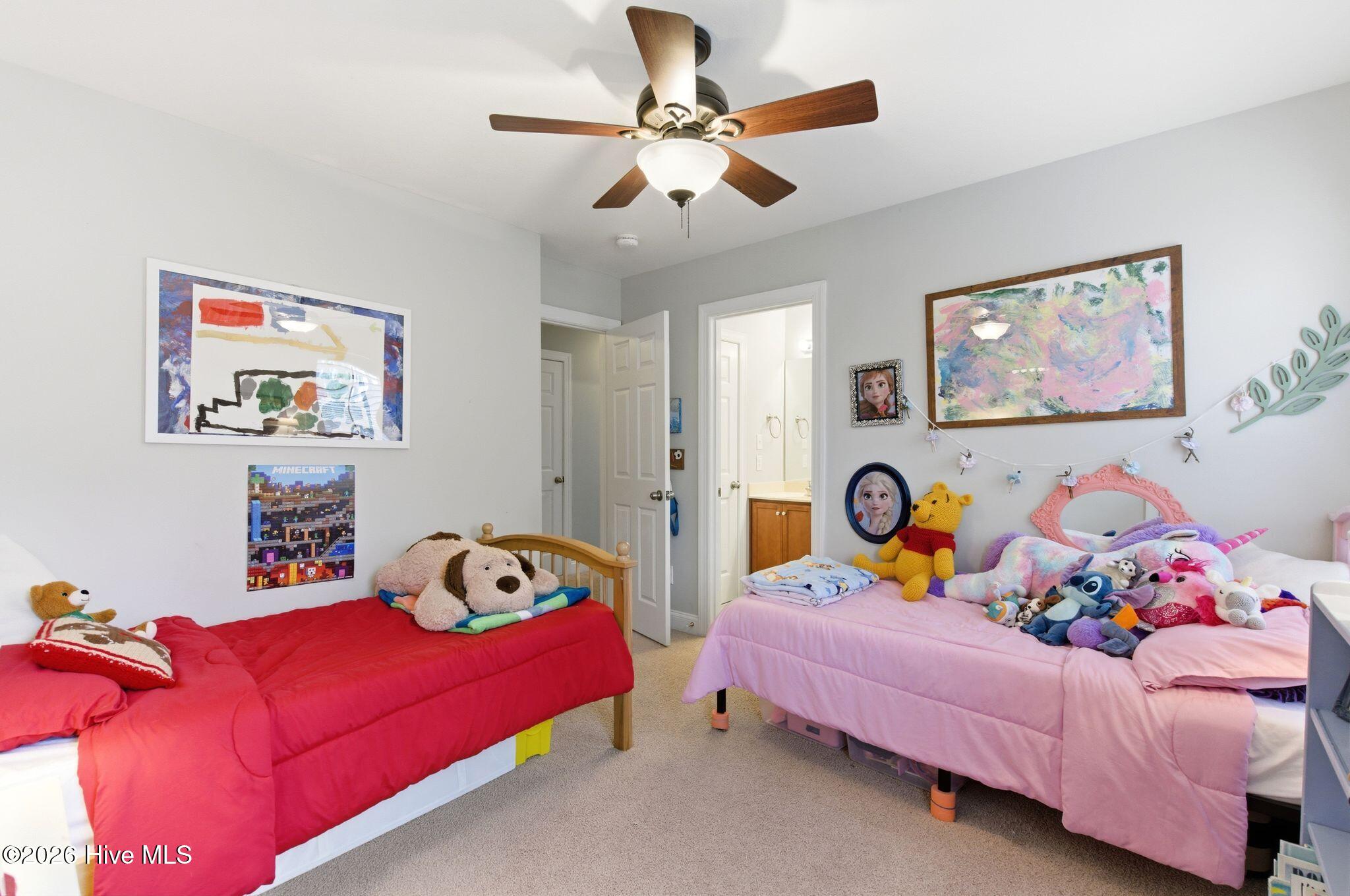 100561216 | Photo 27