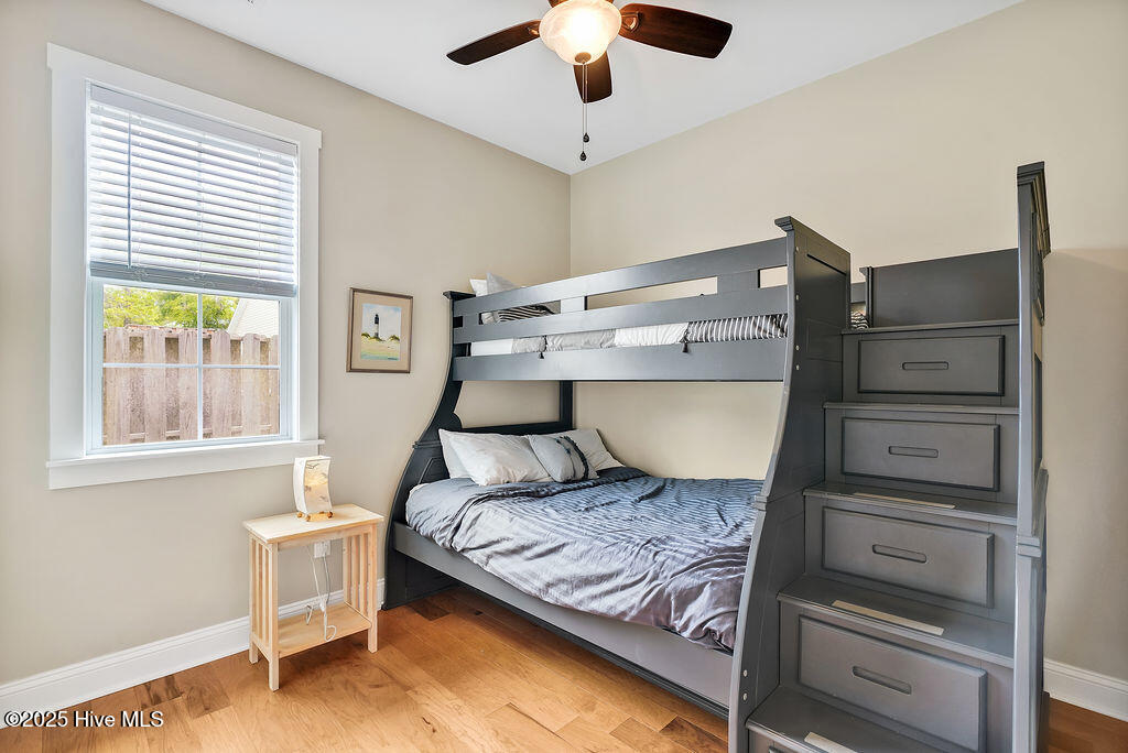 100504186 | Photo 25