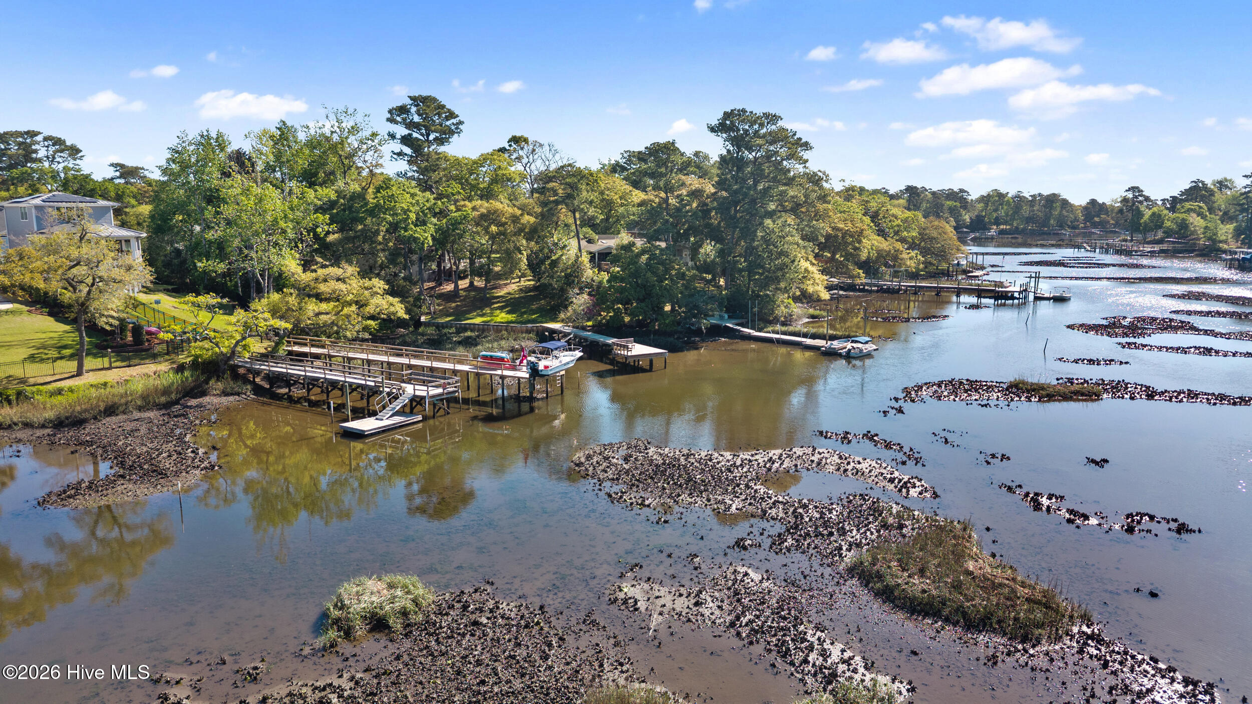 100567096 | Photo 78