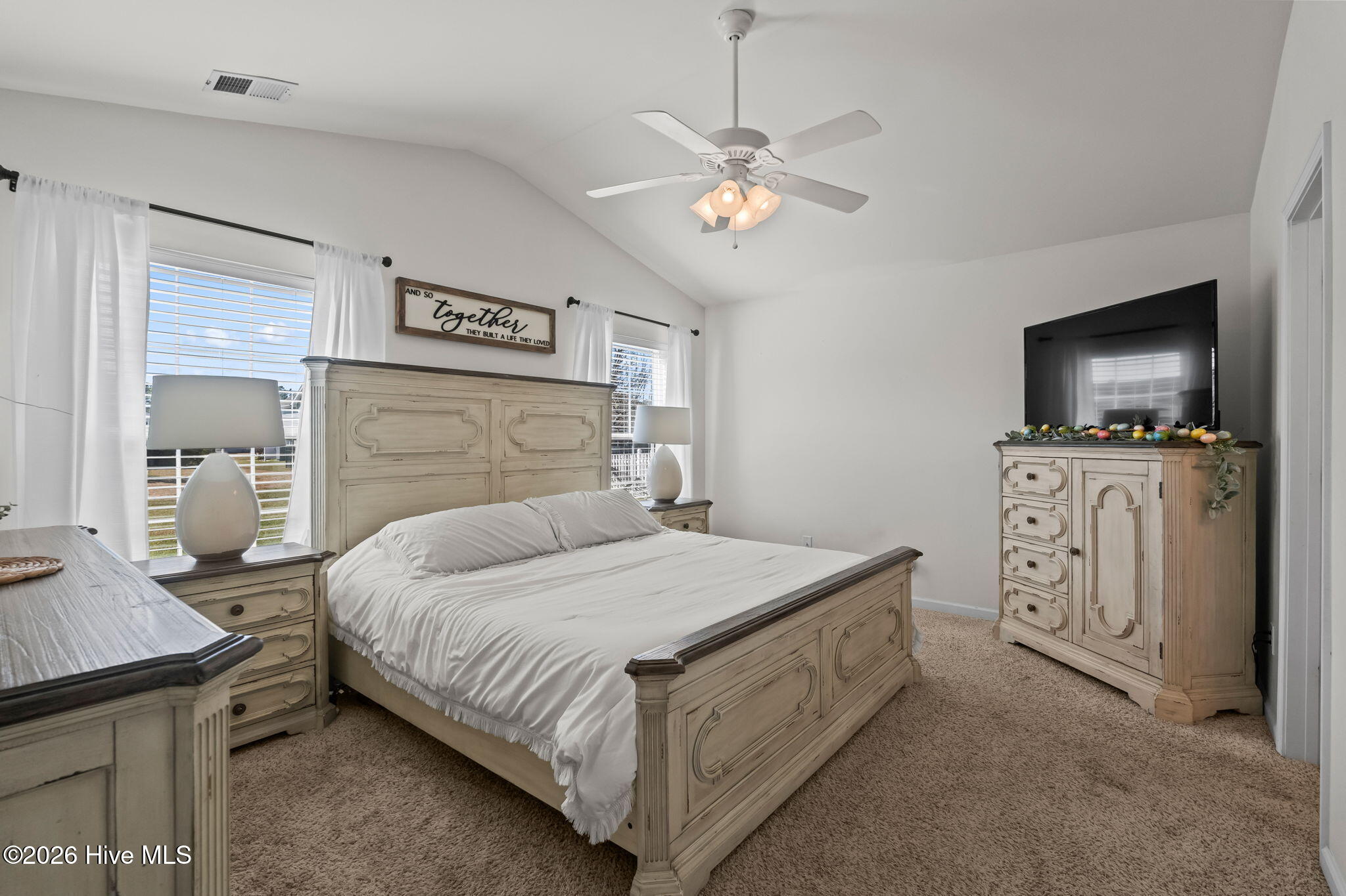 100562407 | Photo 17