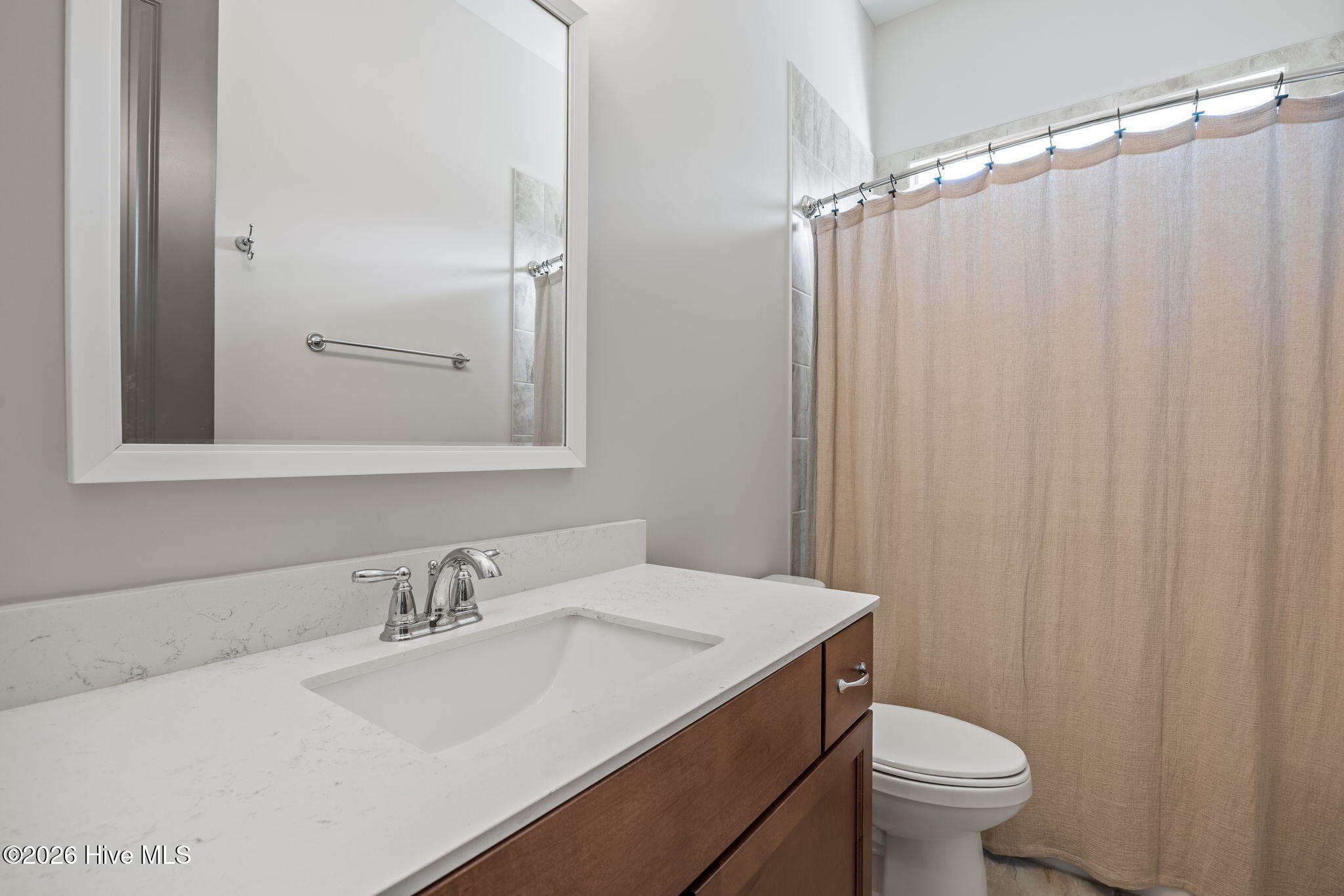 100563731 | Photo 39