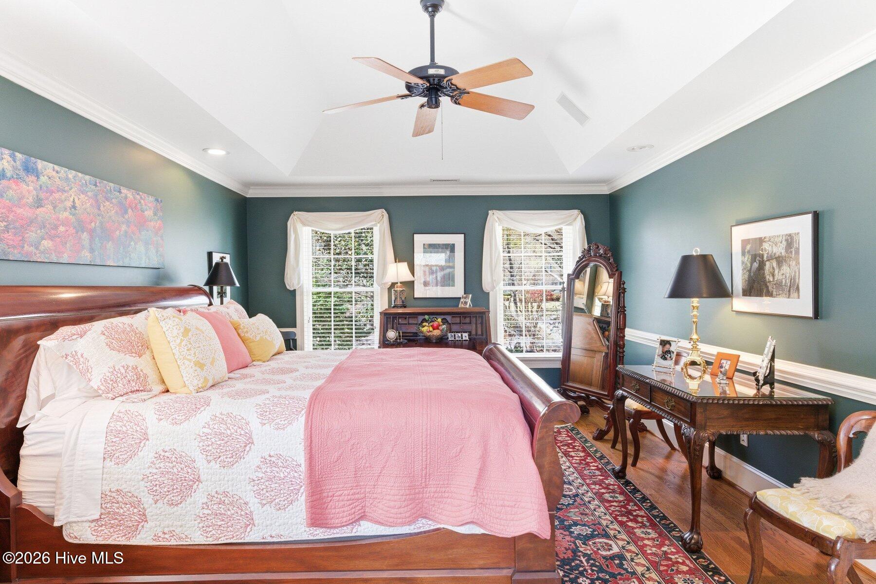 100562414 | Photo 49