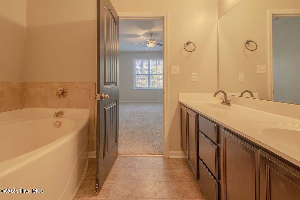 100545808 | Photo 31