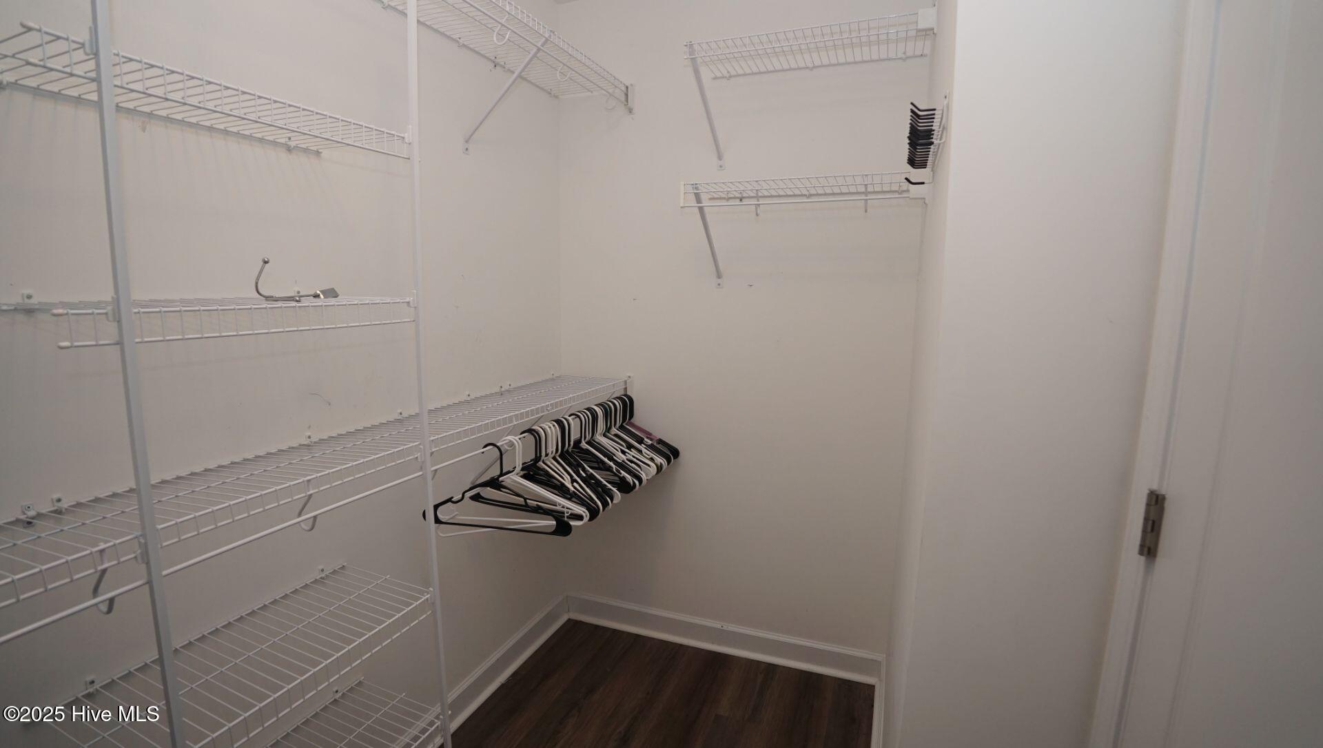 100538035 | Photo 22