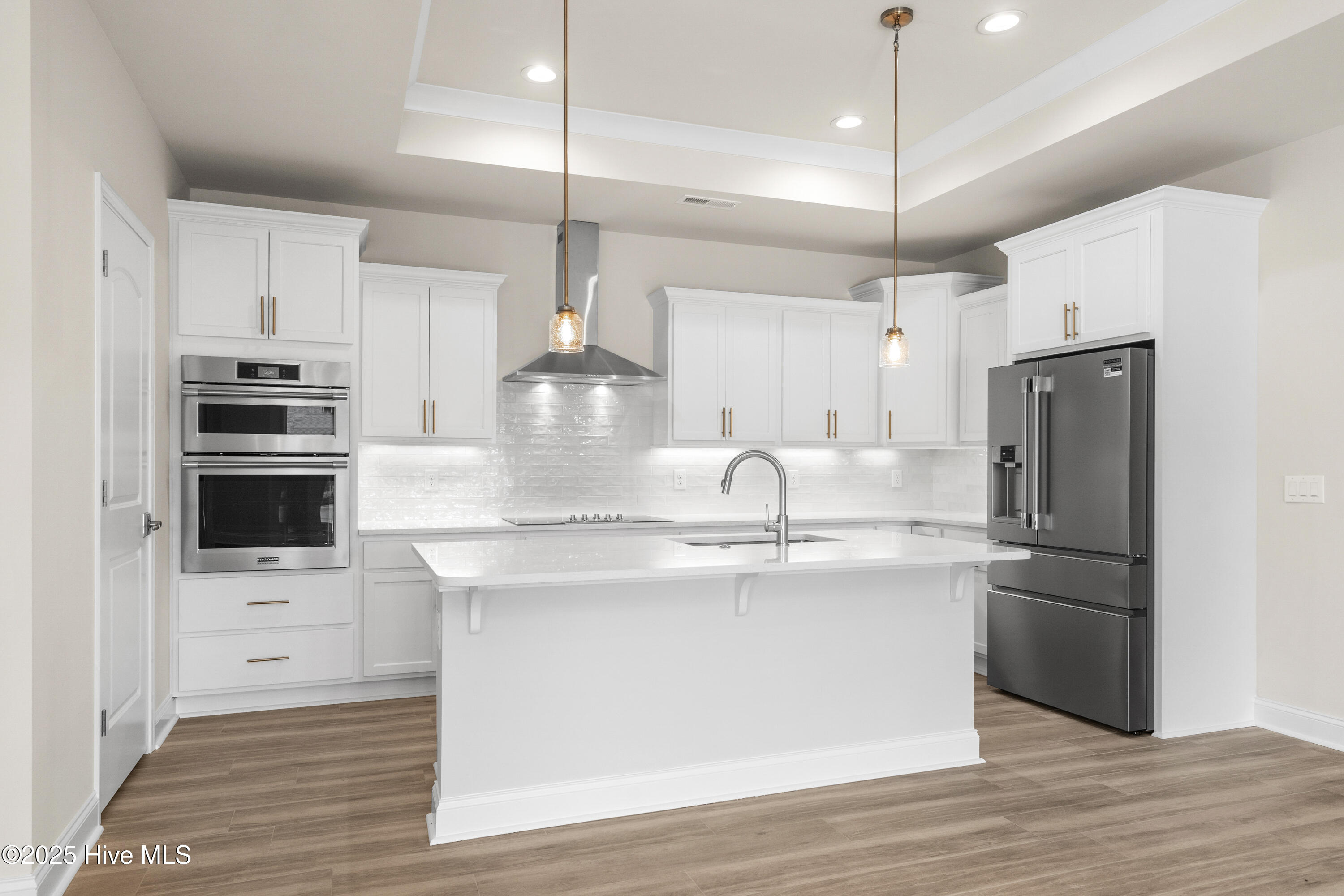 100499981 | Photo 11