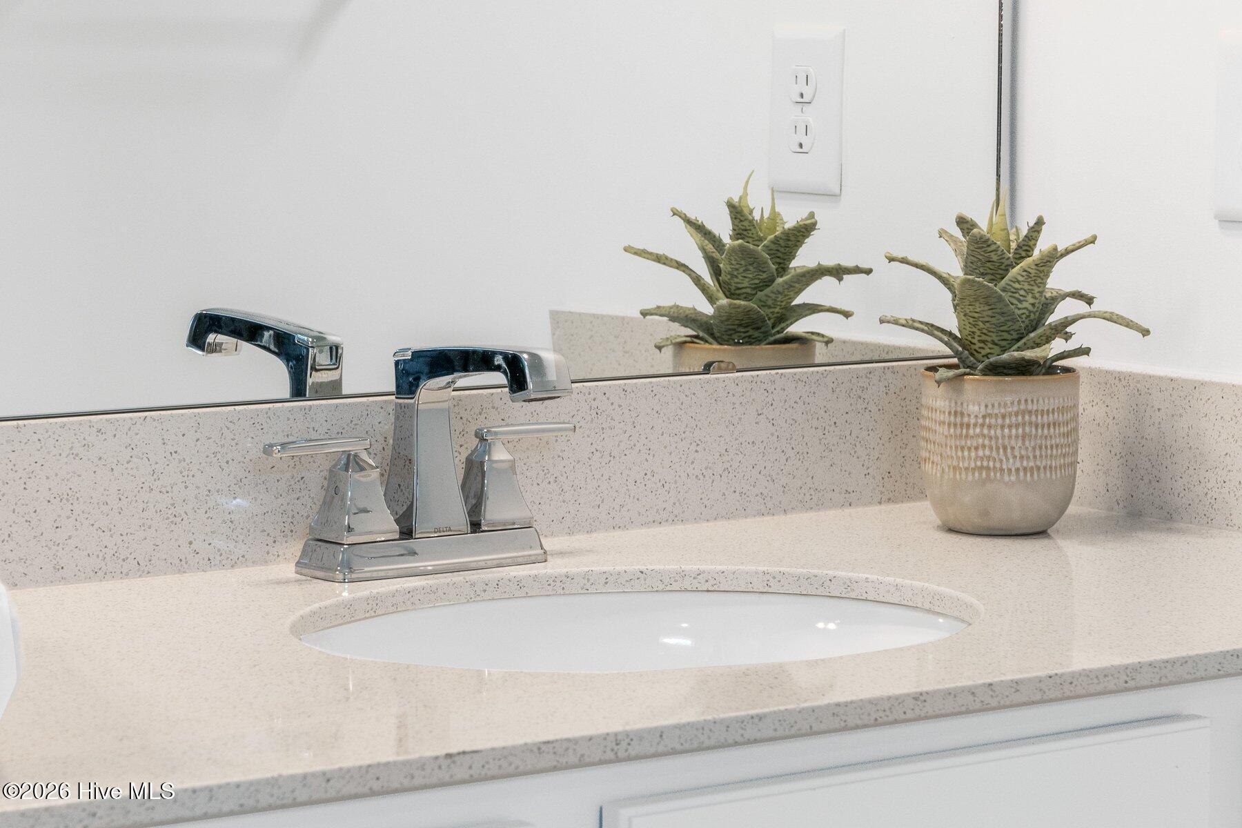 100564944 | Photo 29