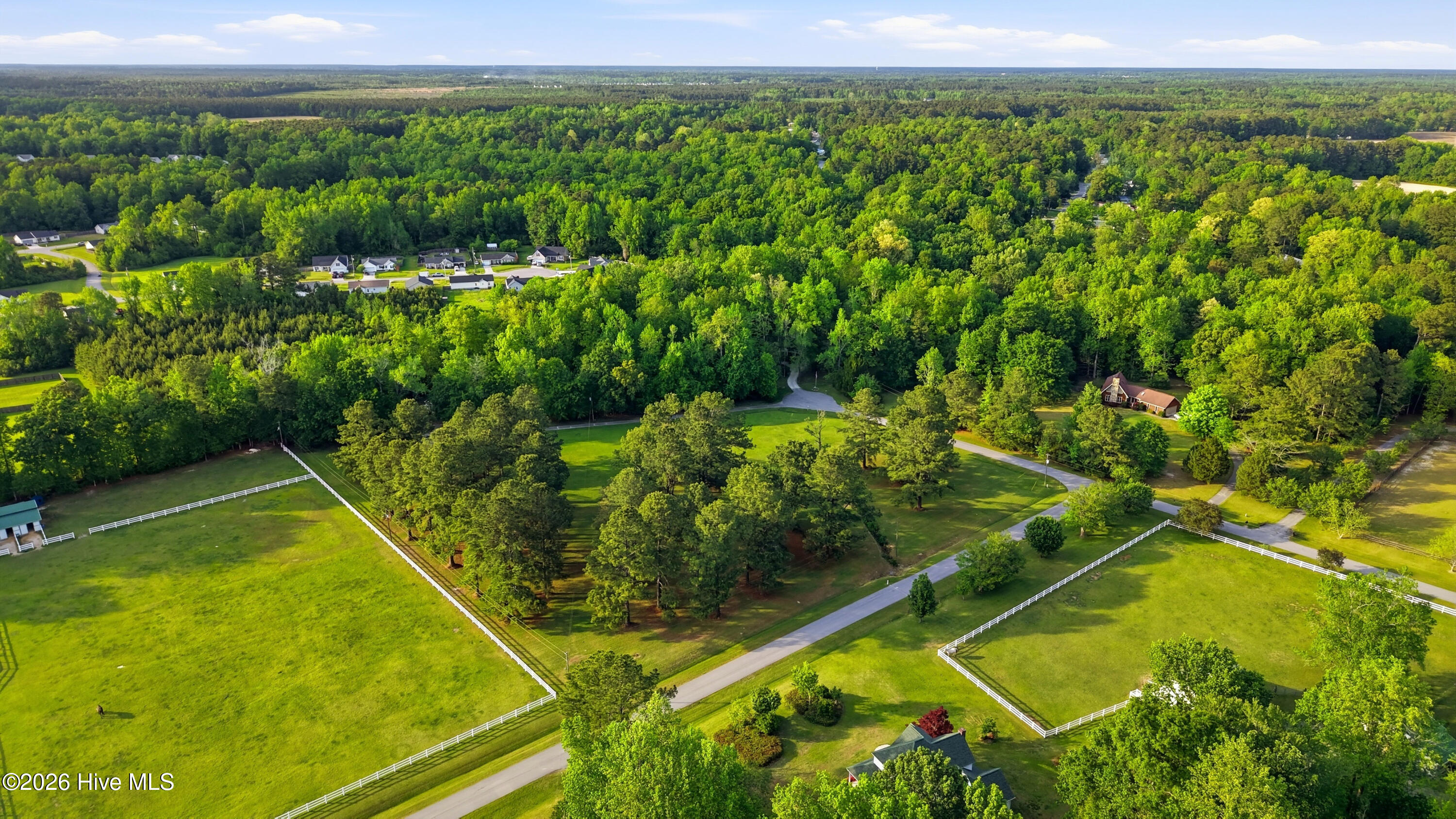 100569494 | Photo 19