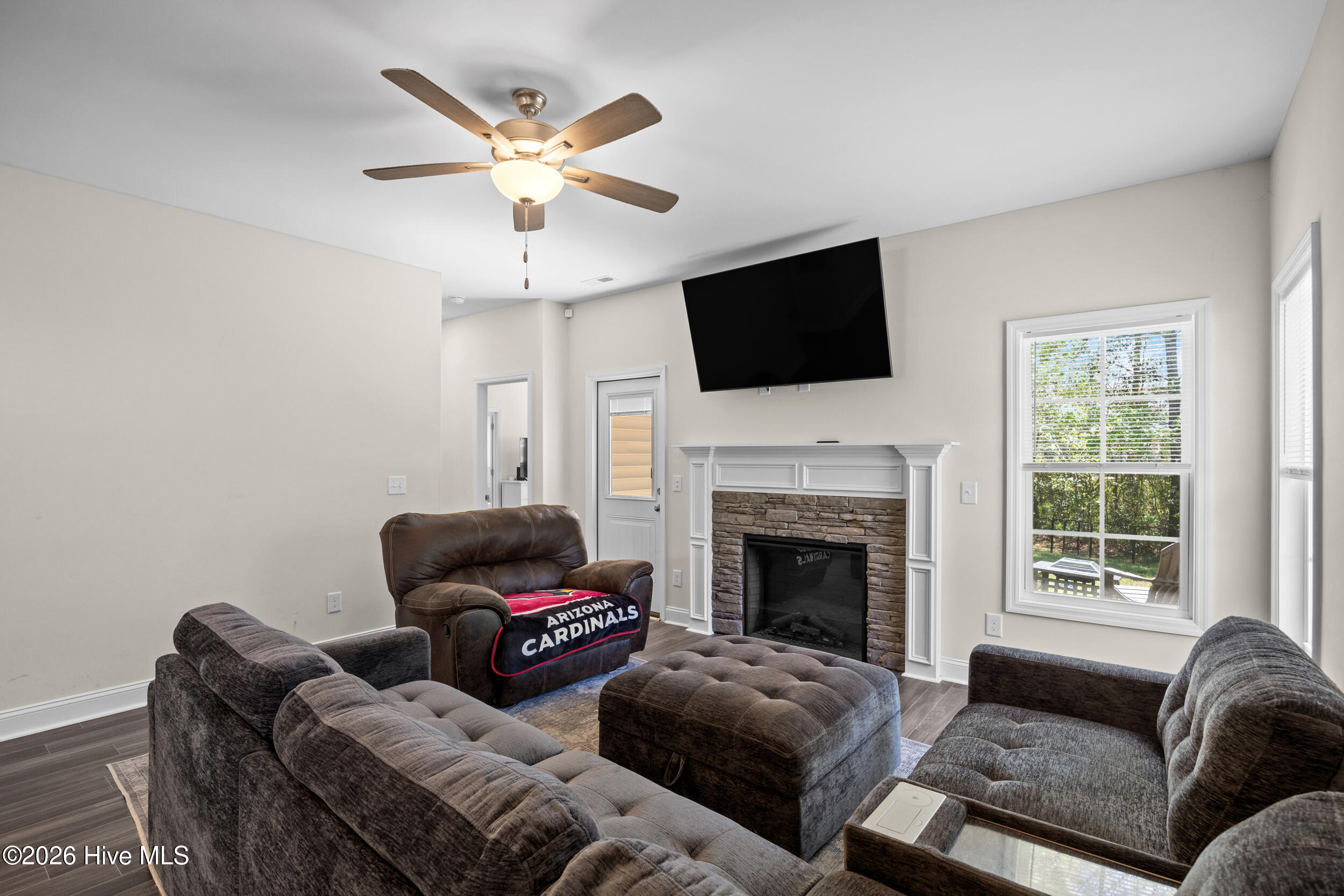 100566658 | Photo 15